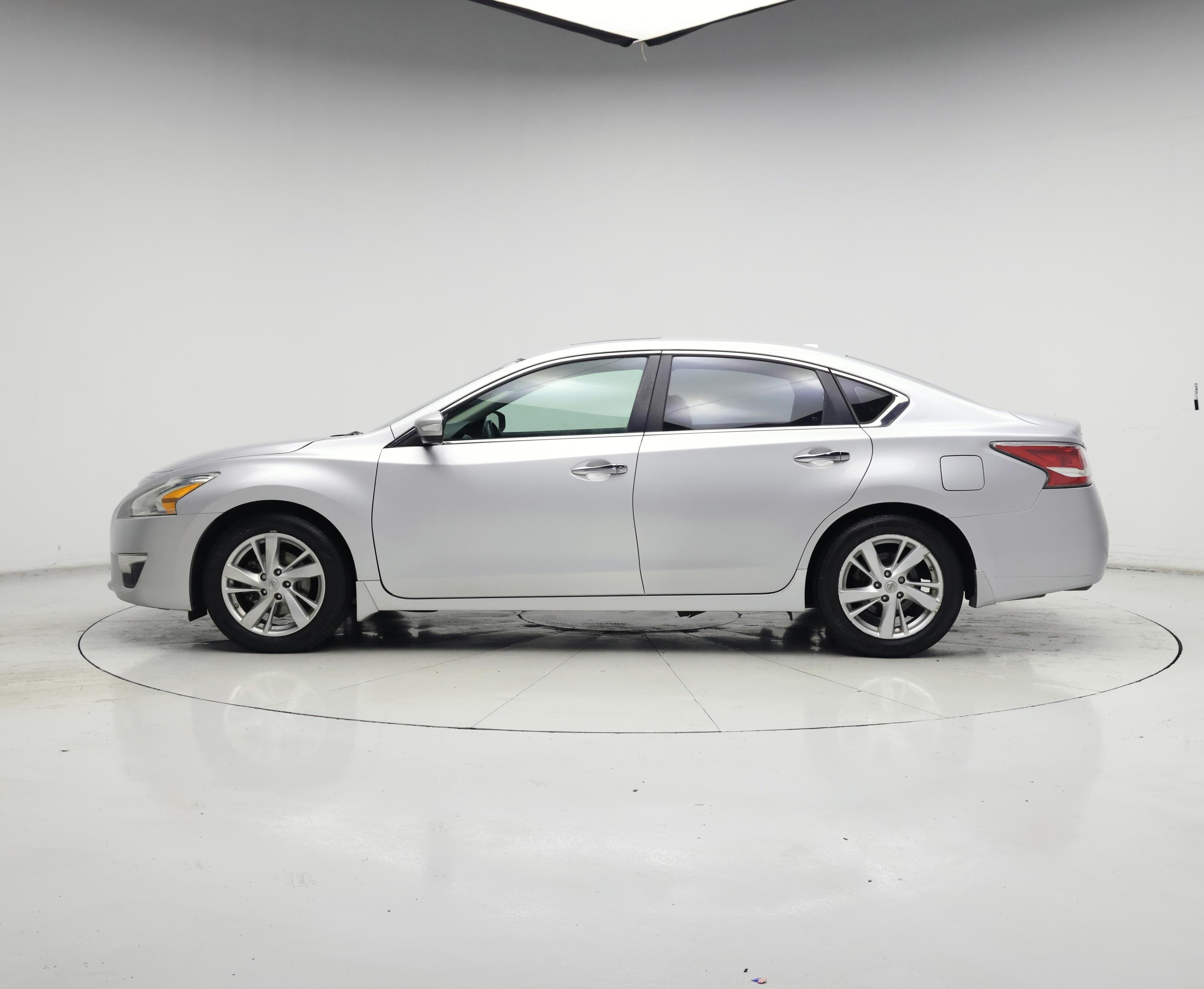 Thumbnail: 2015 Nissan Altima - 3