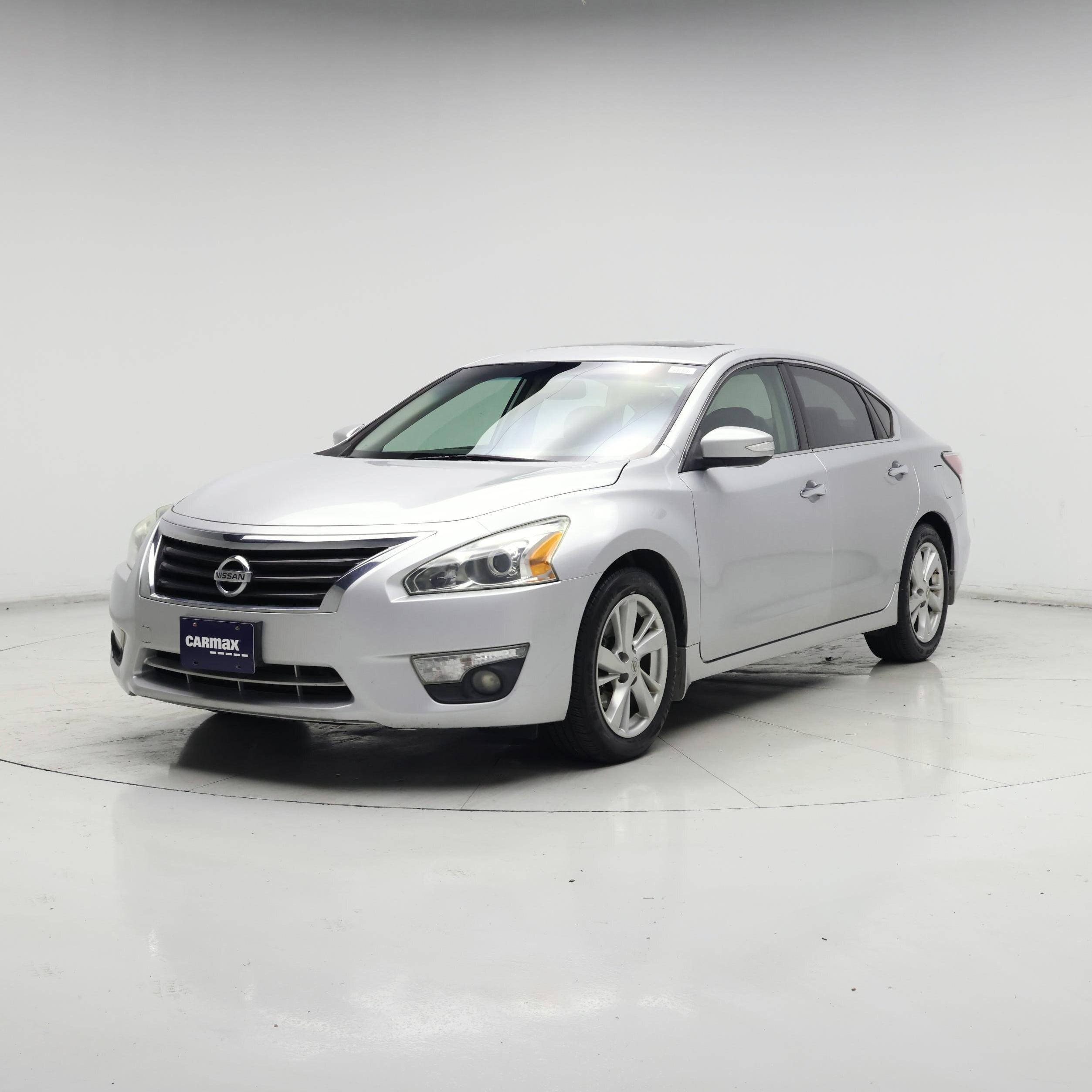 Thumbnail: 2015 Nissan Altima - 4