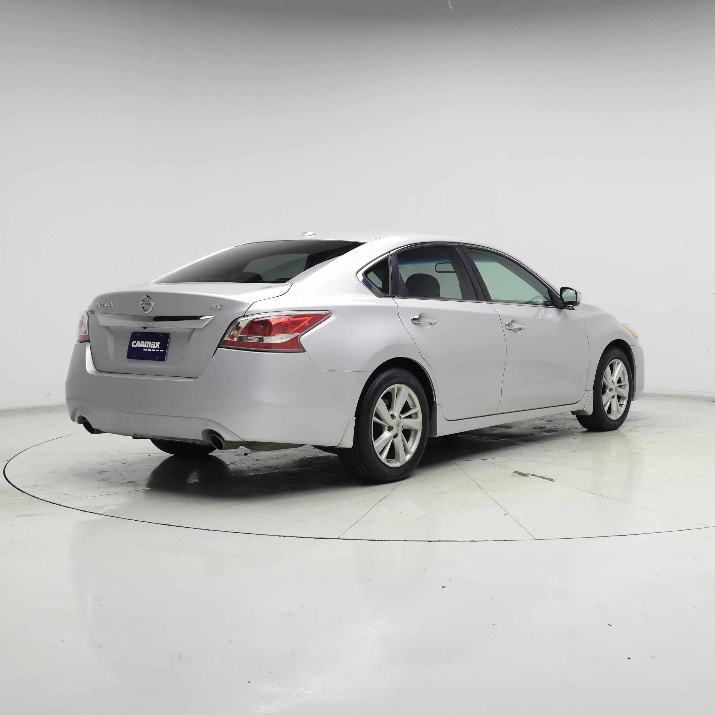 Thumbnail: 2015 Nissan Altima - 8