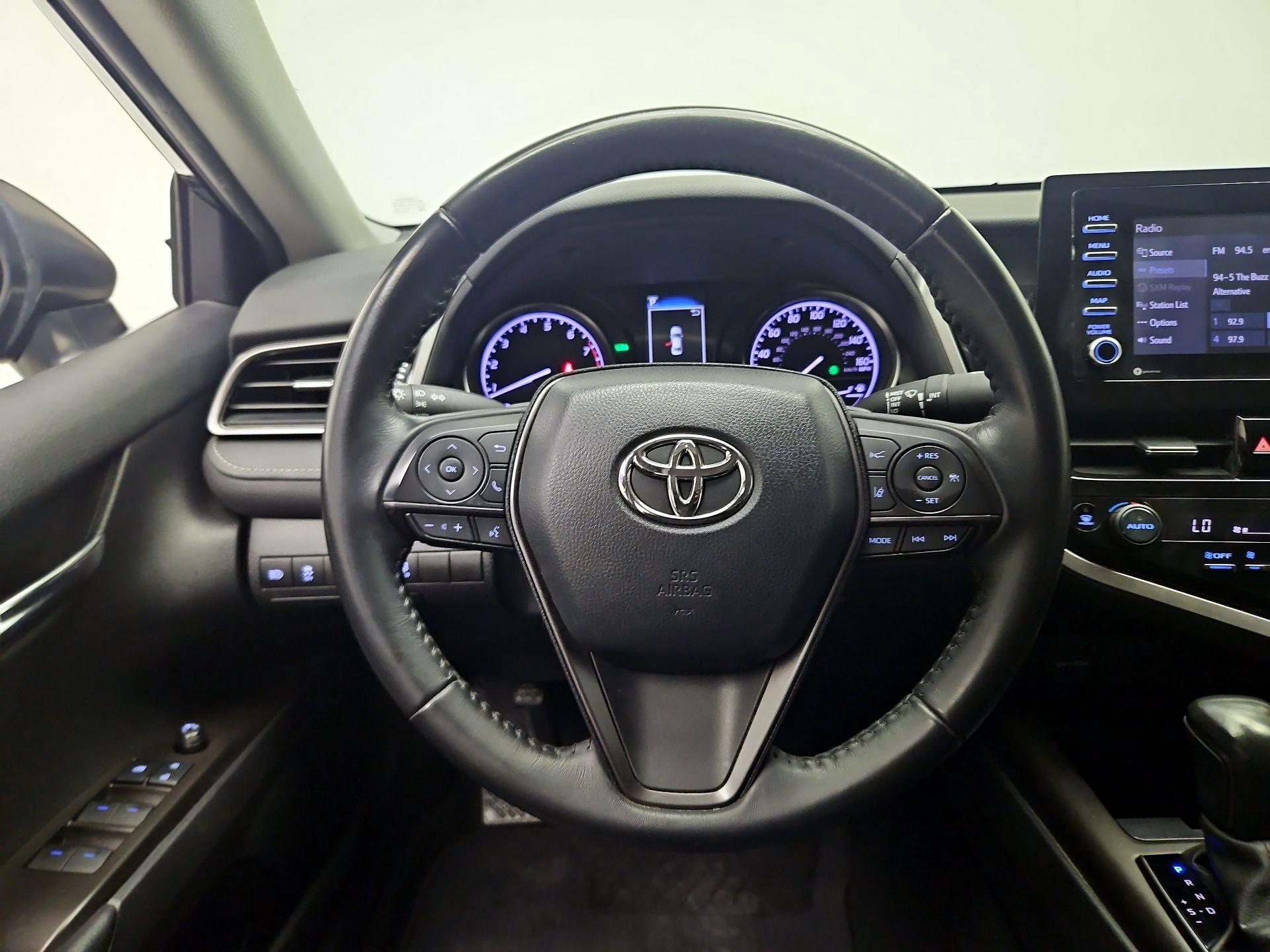 Thumbnail: 2022 Toyota Camry - 10