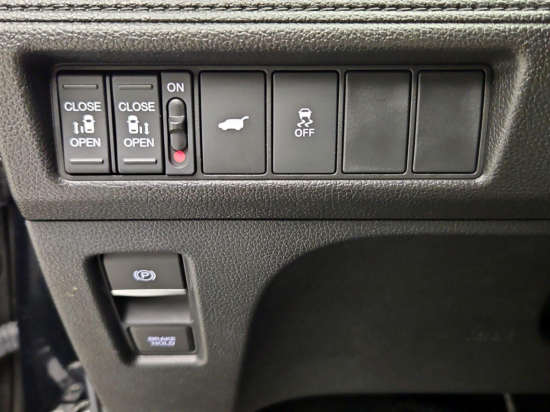 Thumbnail: 2025 Honda Odyssey - 13