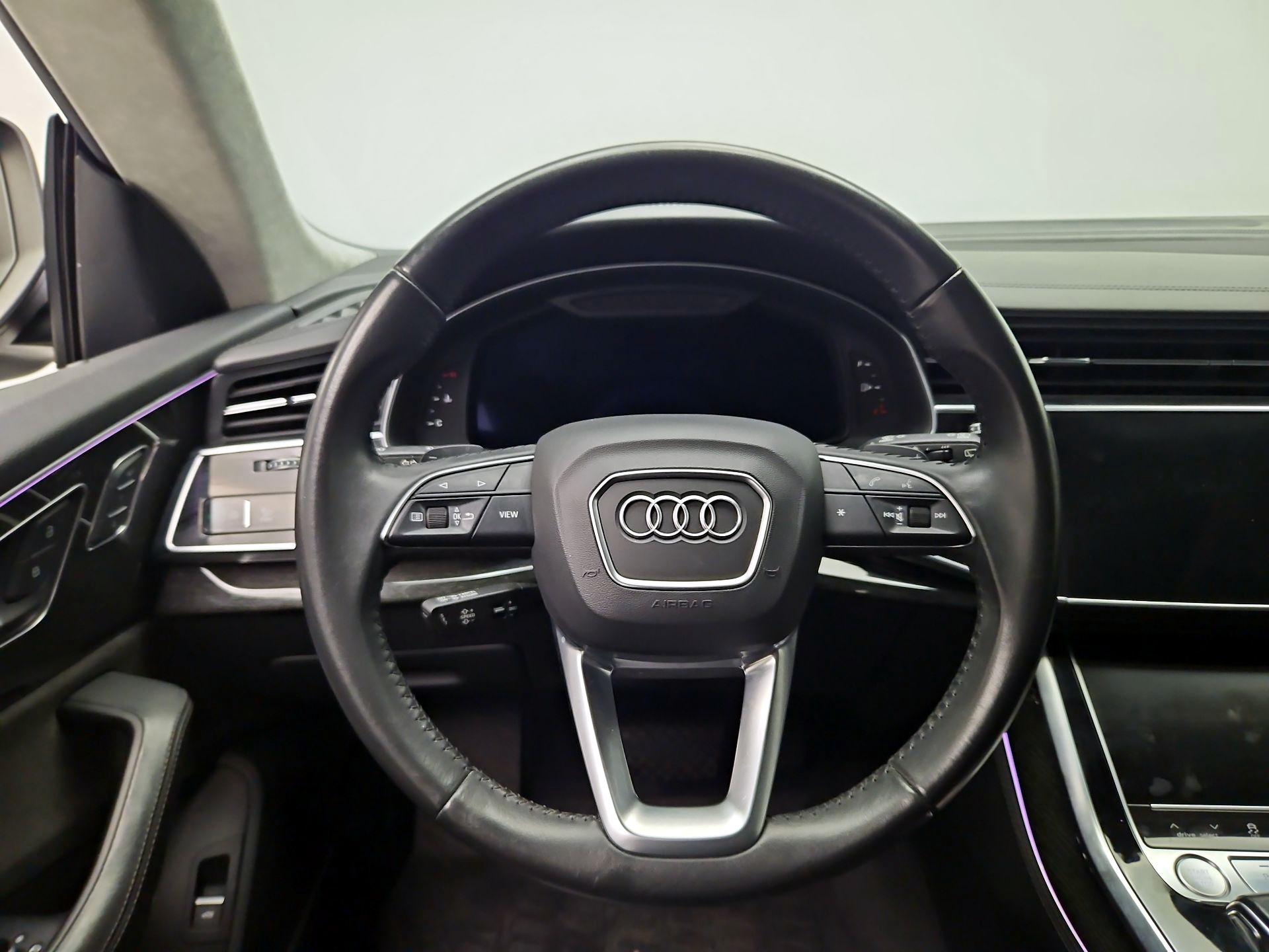 Thumbnail: 2019 Audi Q8 - 10