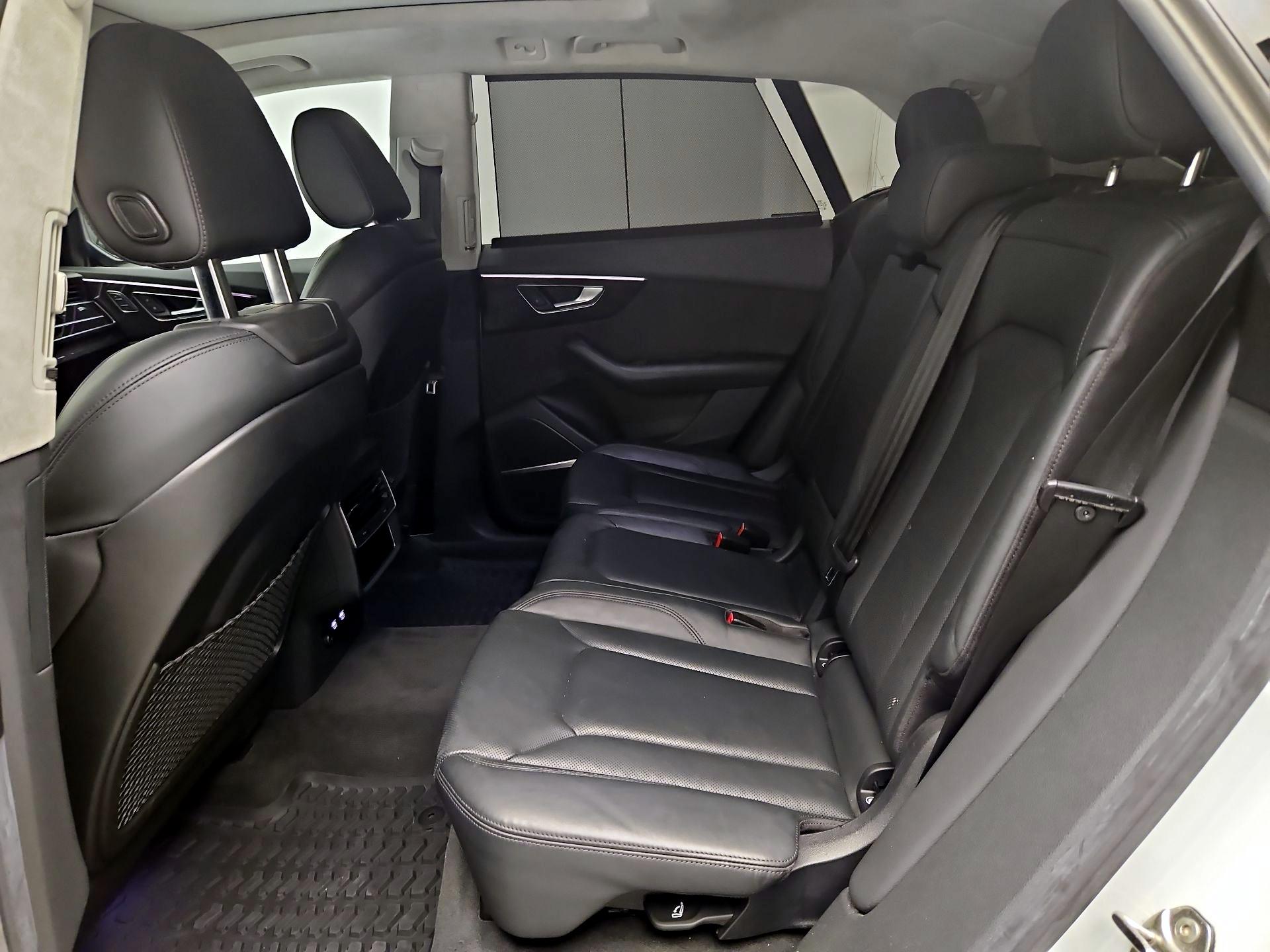 Thumbnail: 2019 Audi Q8 - 18