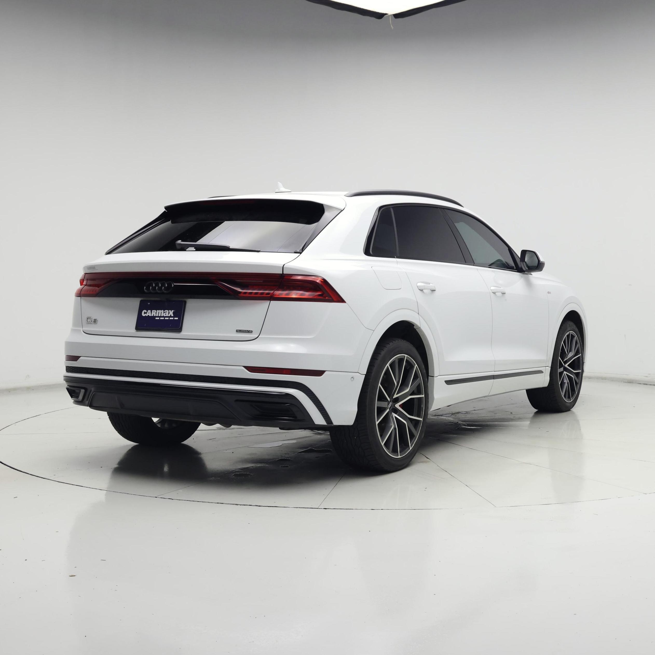 Thumbnail: 2019 Audi Q8 - 8