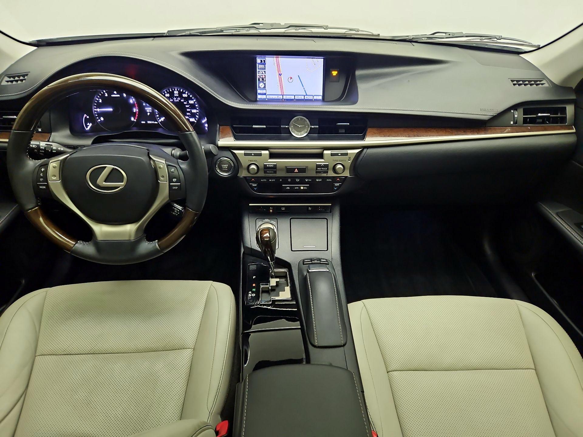 Thumbnail: 2014 Lexus ES - 9