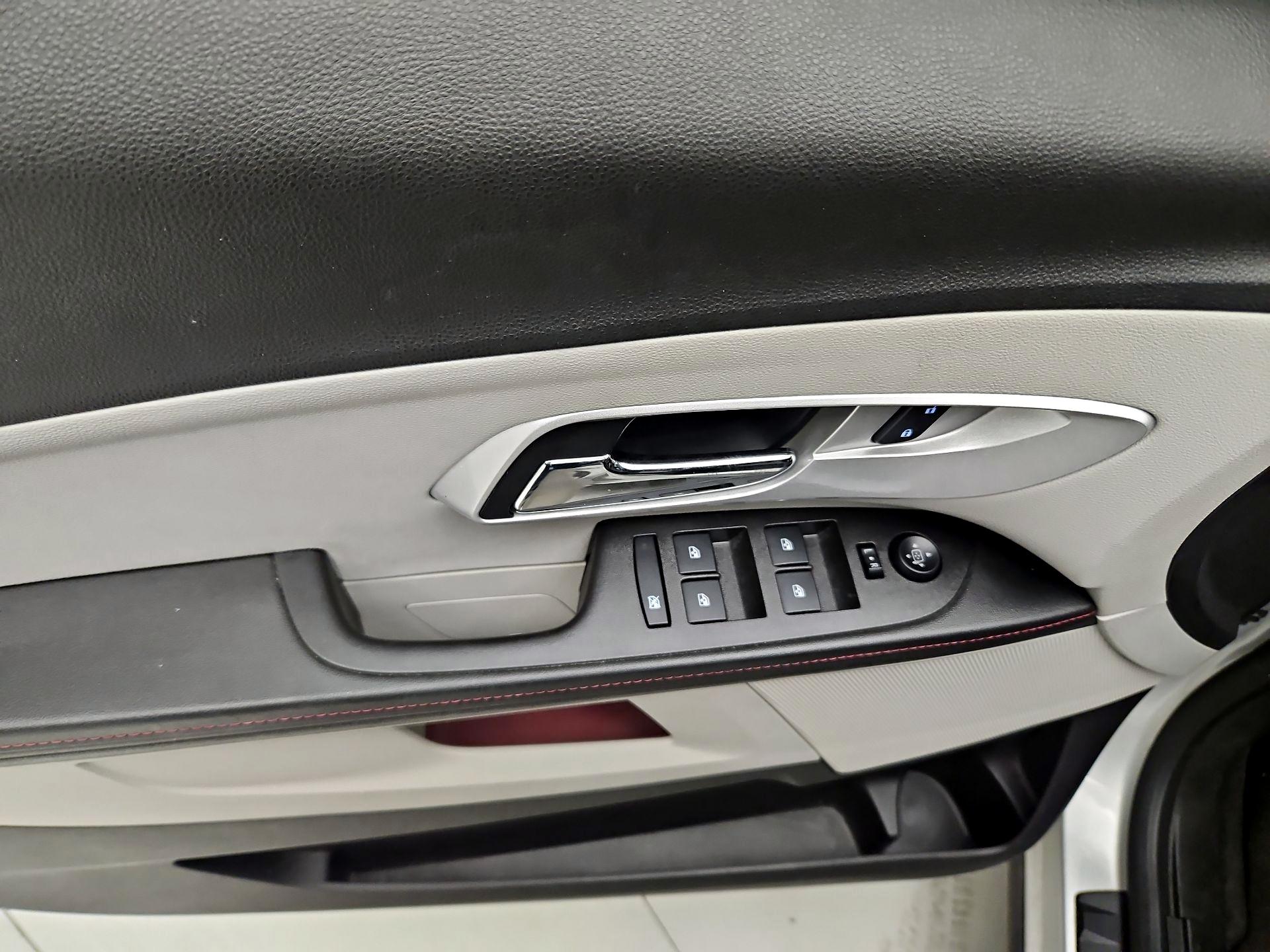 Thumbnail: 2014 Chevrolet Equinox - 12