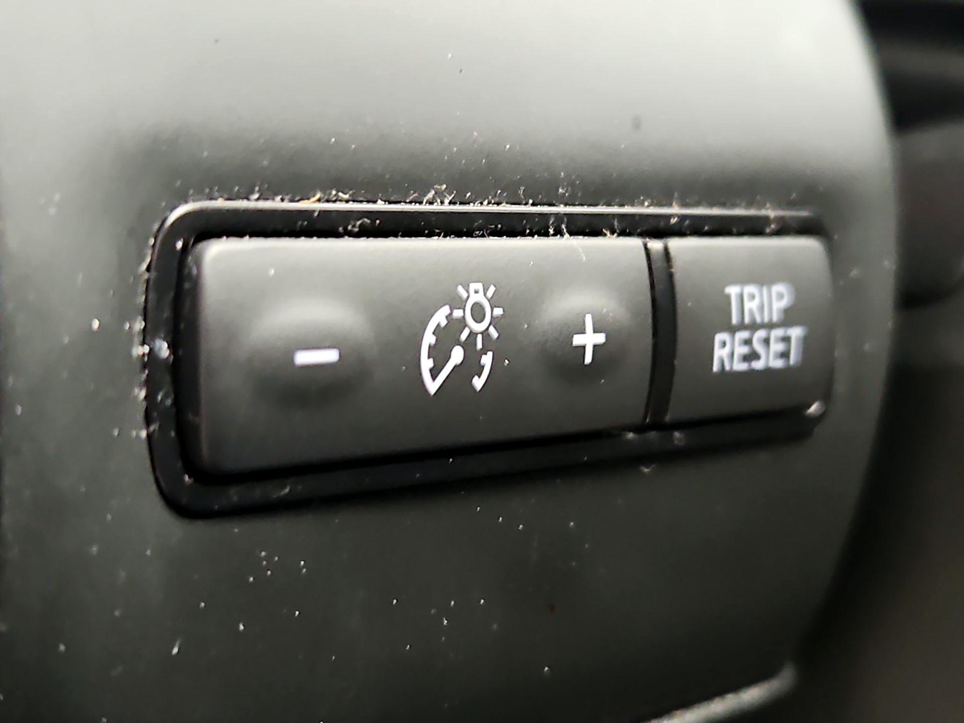 Thumbnail: 2019 INFINITI Q50 - 13