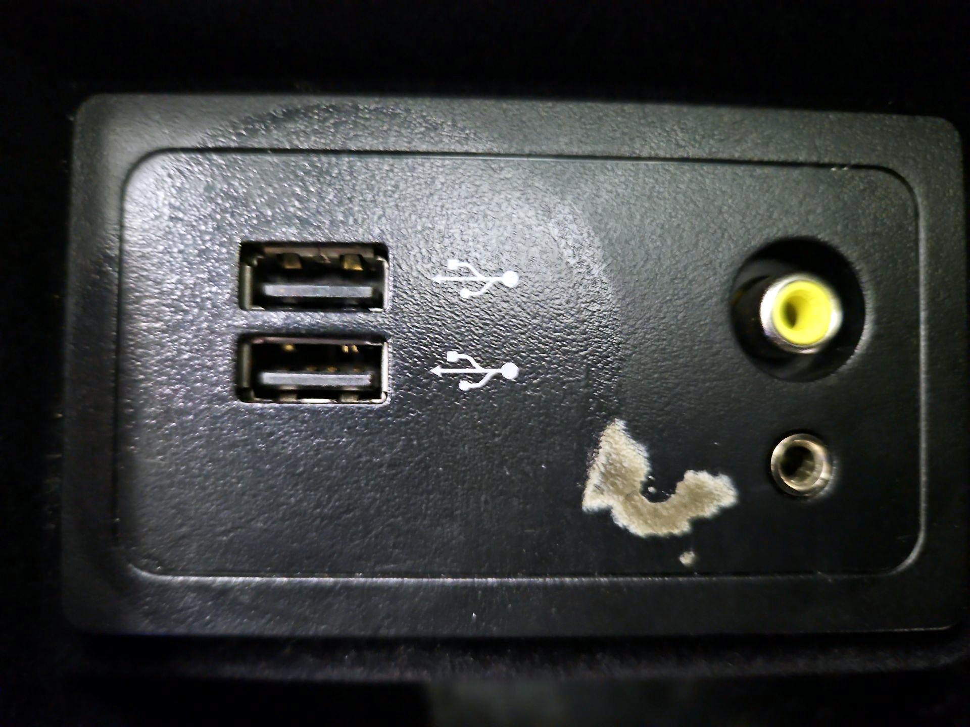 Thumbnail: 2019 INFINITI Q50 - 18