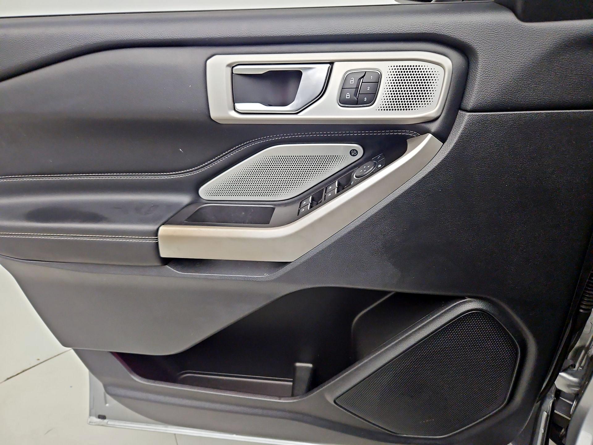 Thumbnail: 2022 Ford Explorer - 12