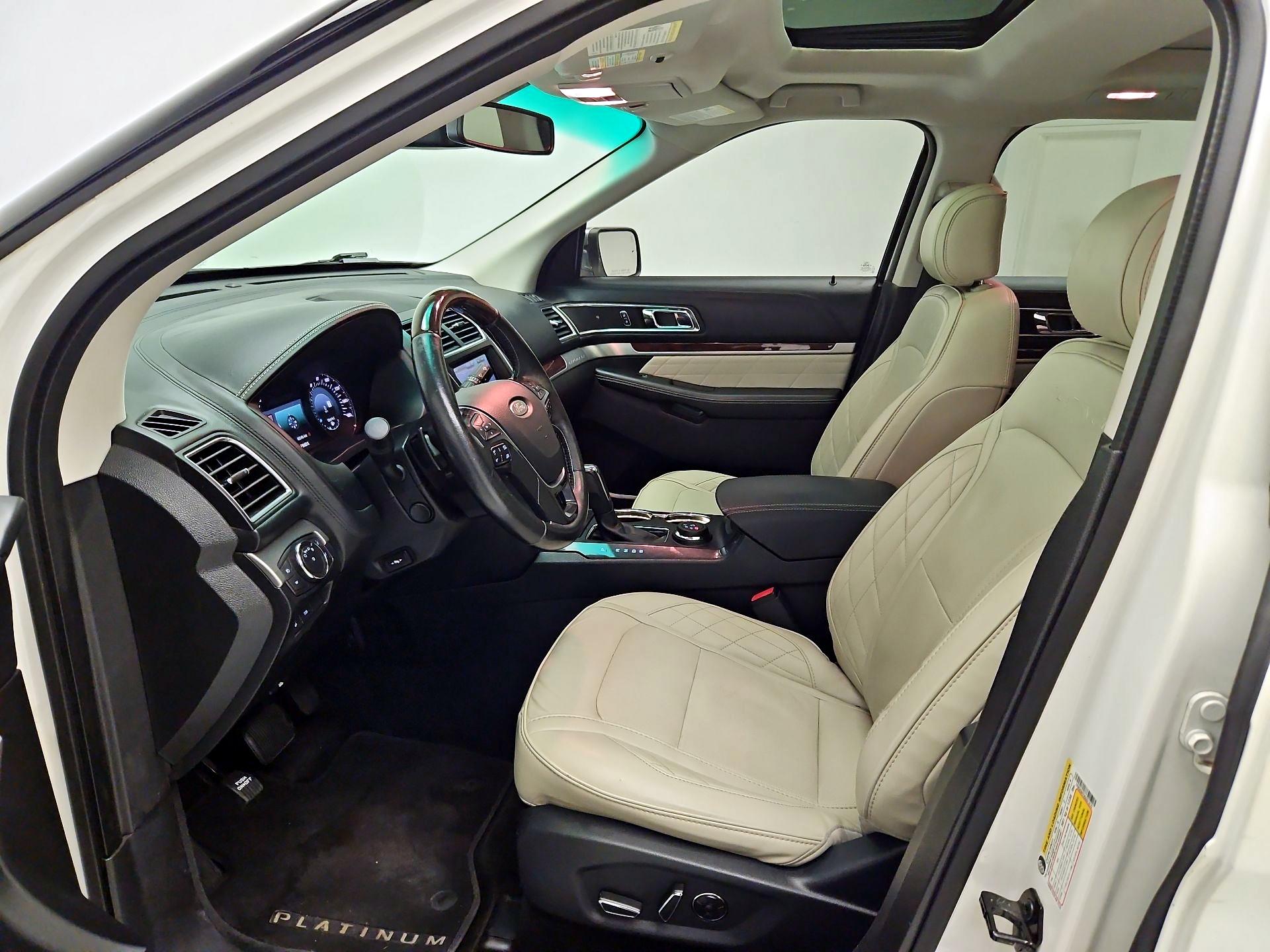 Thumbnail: 2016 Ford Explorer - 11