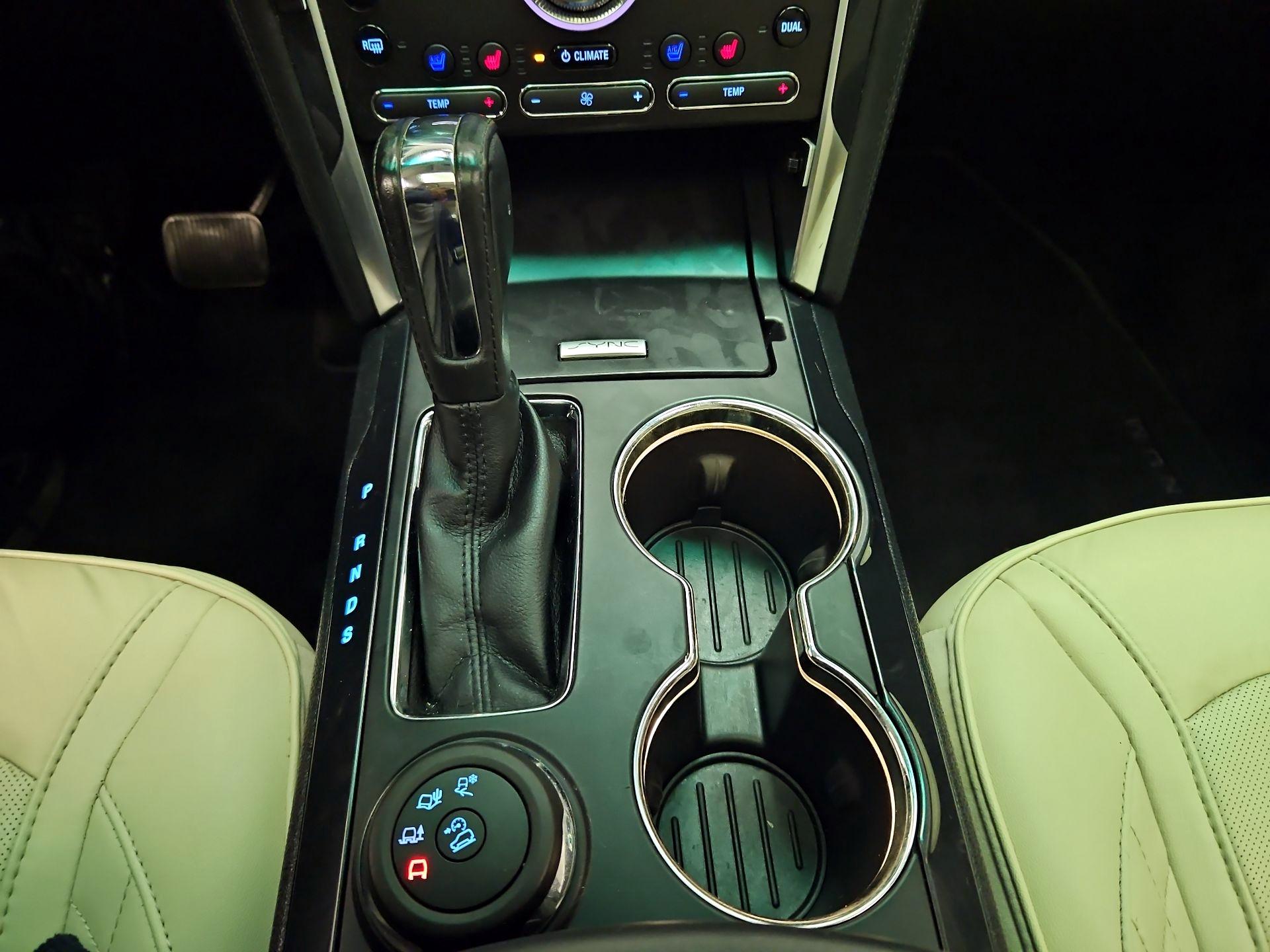 Thumbnail: 2016 Ford Explorer - 18