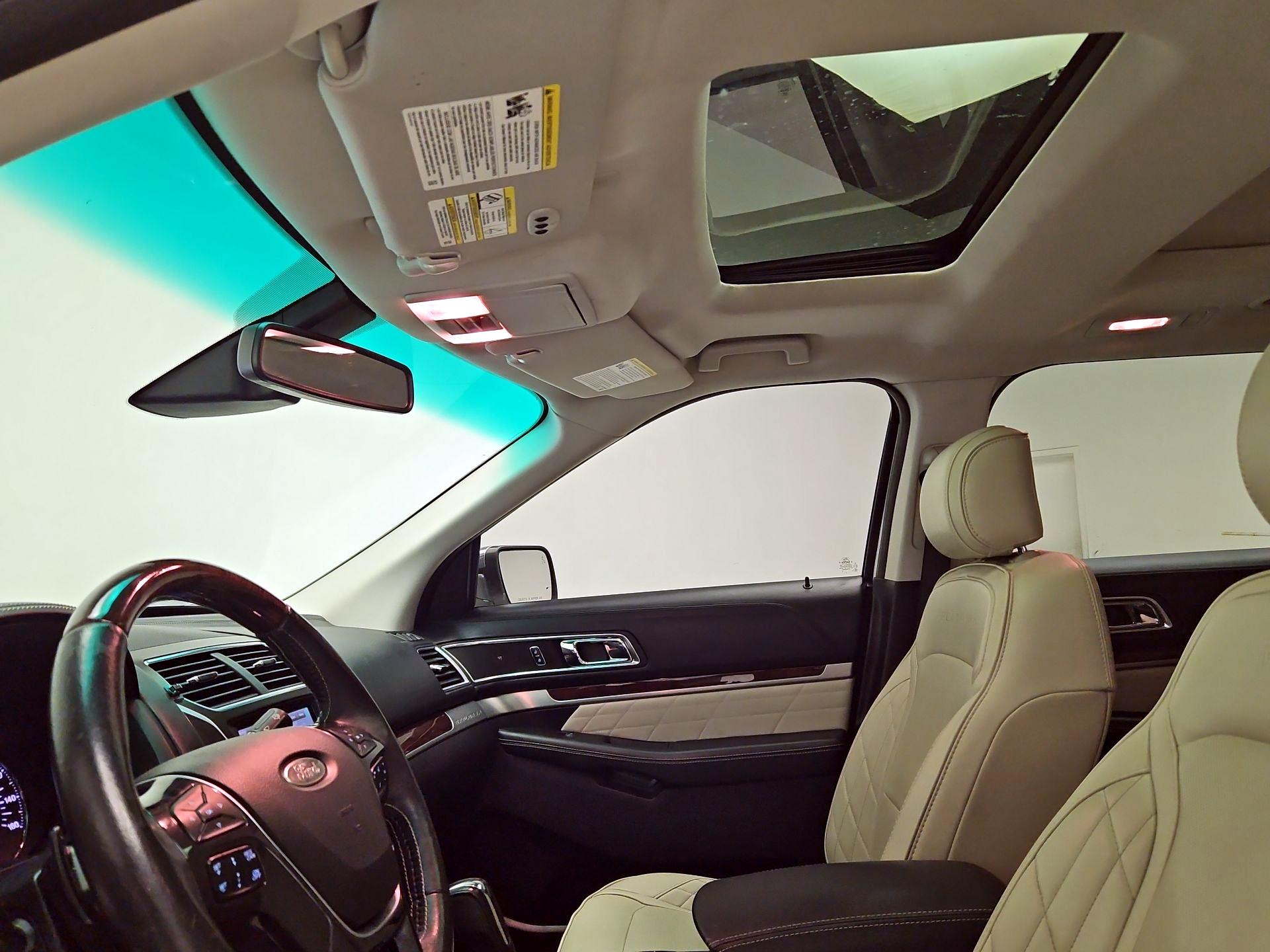 Thumbnail: 2016 Ford Explorer - 20