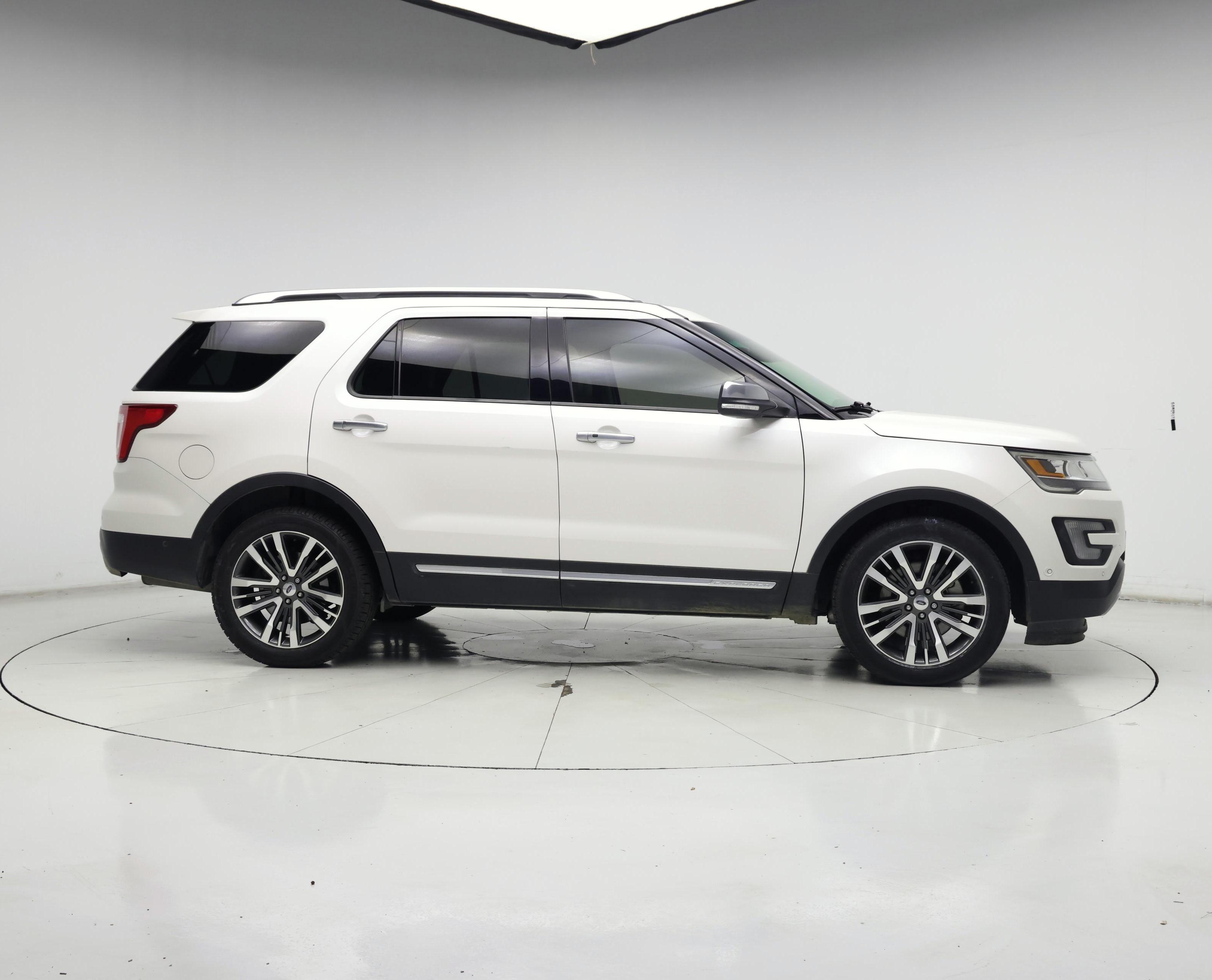 Thumbnail: 2016 Ford Explorer - 7