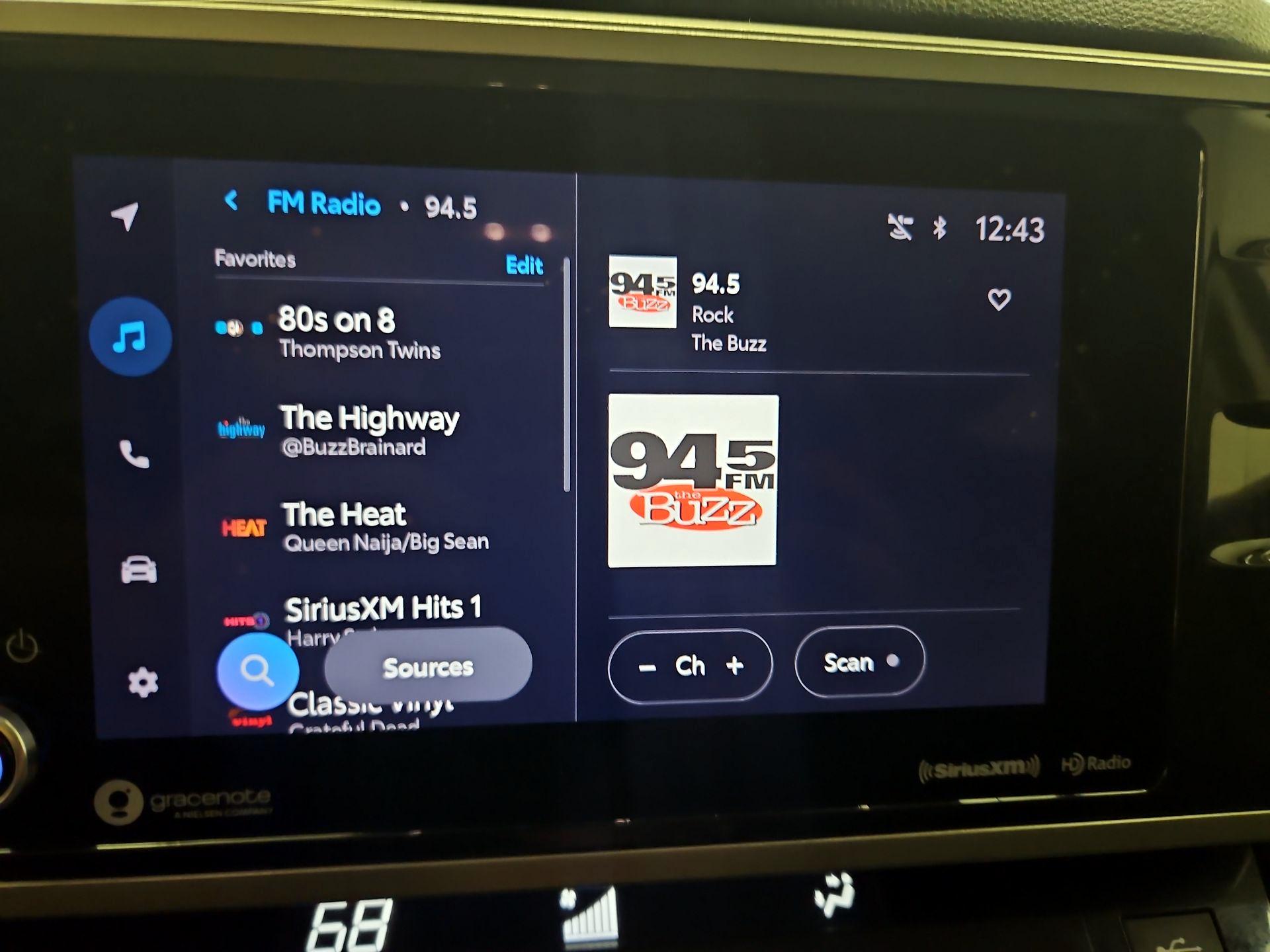 Thumbnail: 2022 Toyota Tundra - 15
