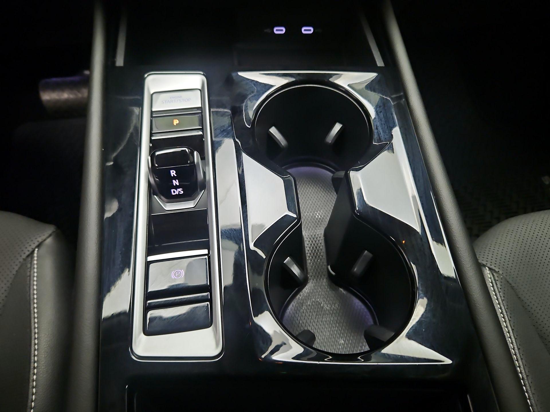 Thumbnail: 2024 Volkswagen Atlas - 17