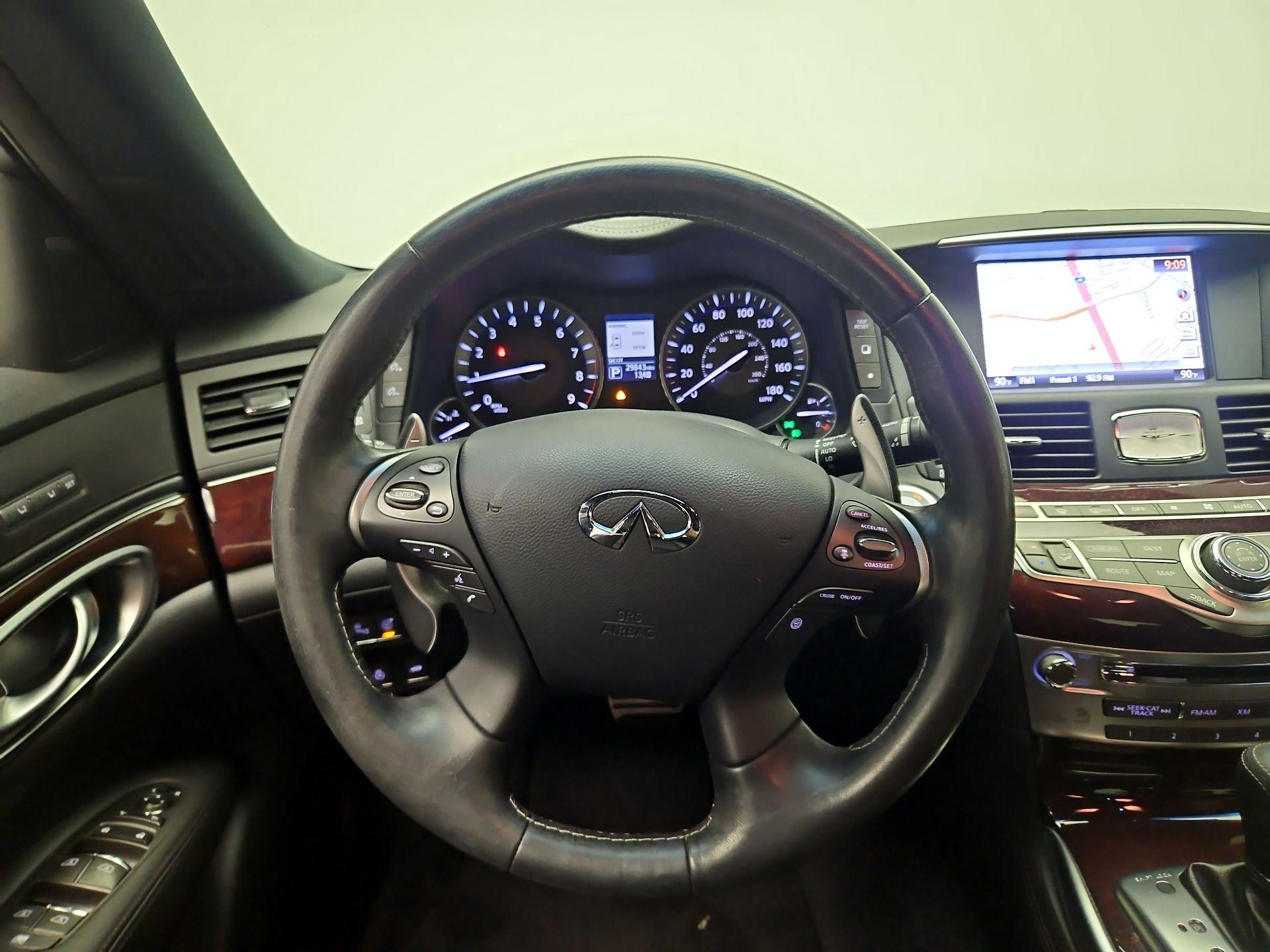 Thumbnail: 2015 INFINITI Q70 - 10