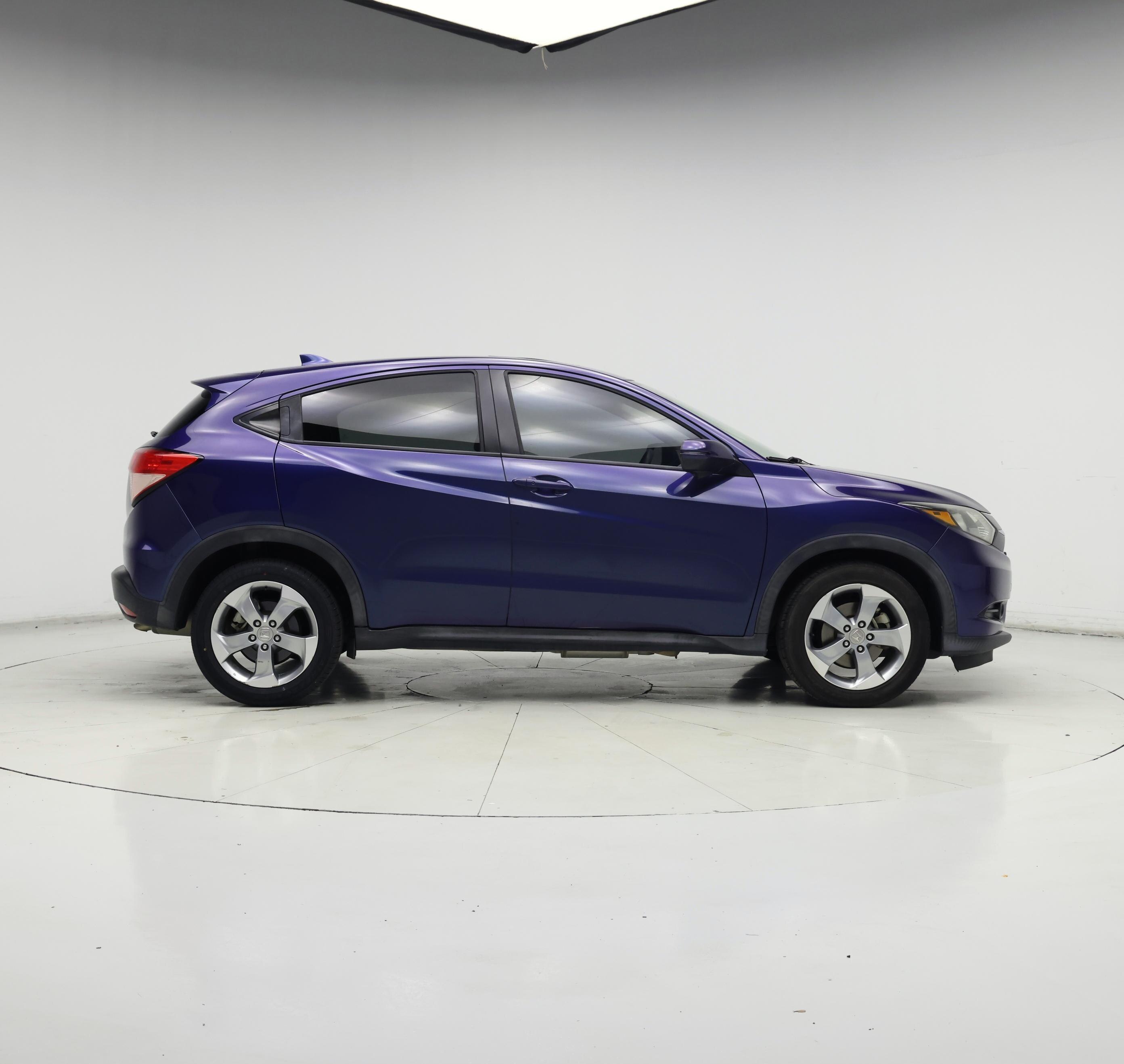Thumbnail: 2017 Honda HR-V - 7