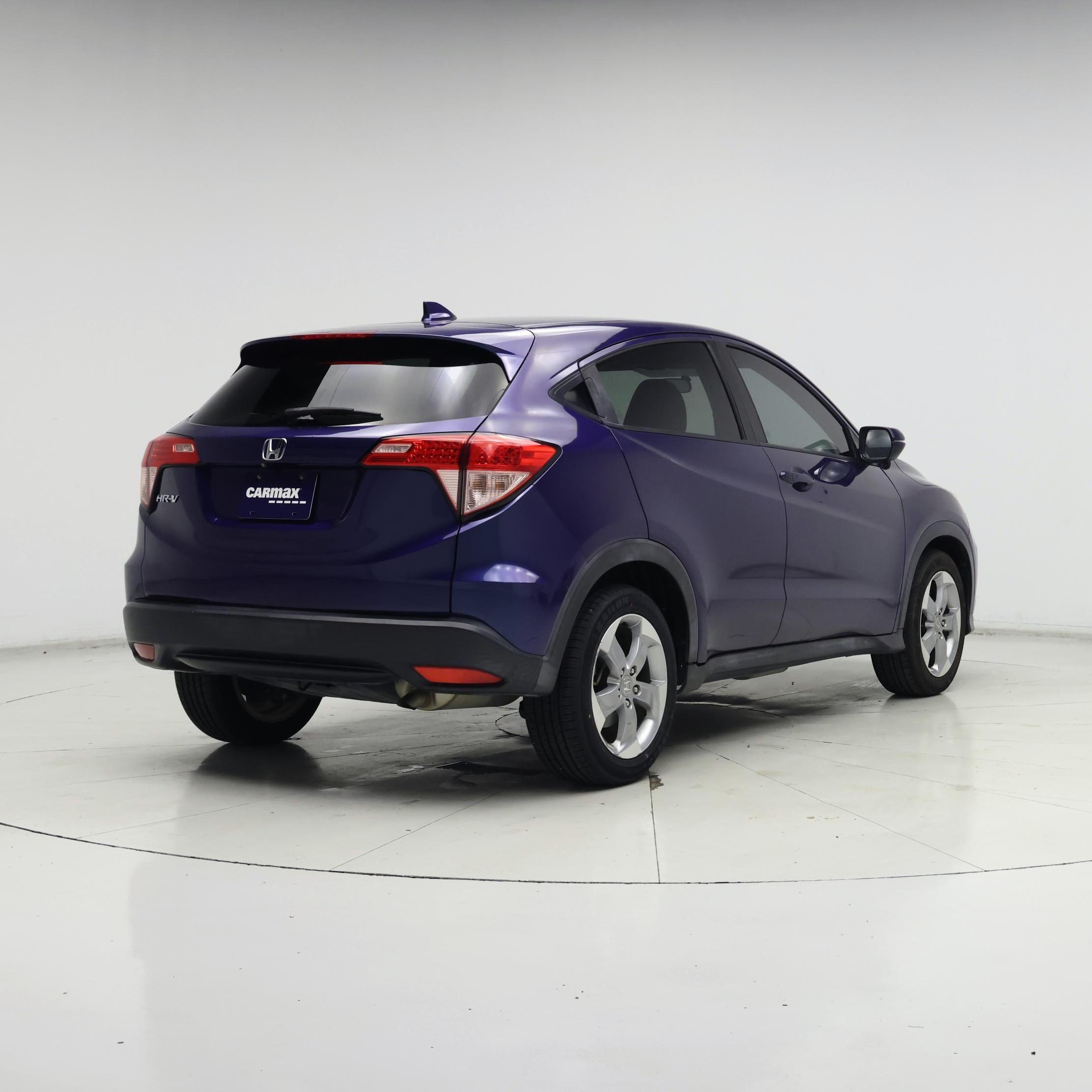 Thumbnail: 2017 Honda HR-V - 8