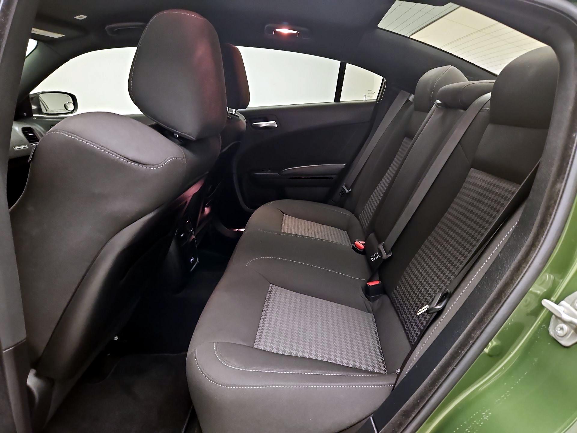 Thumbnail: 2021 Dodge Charger - 17