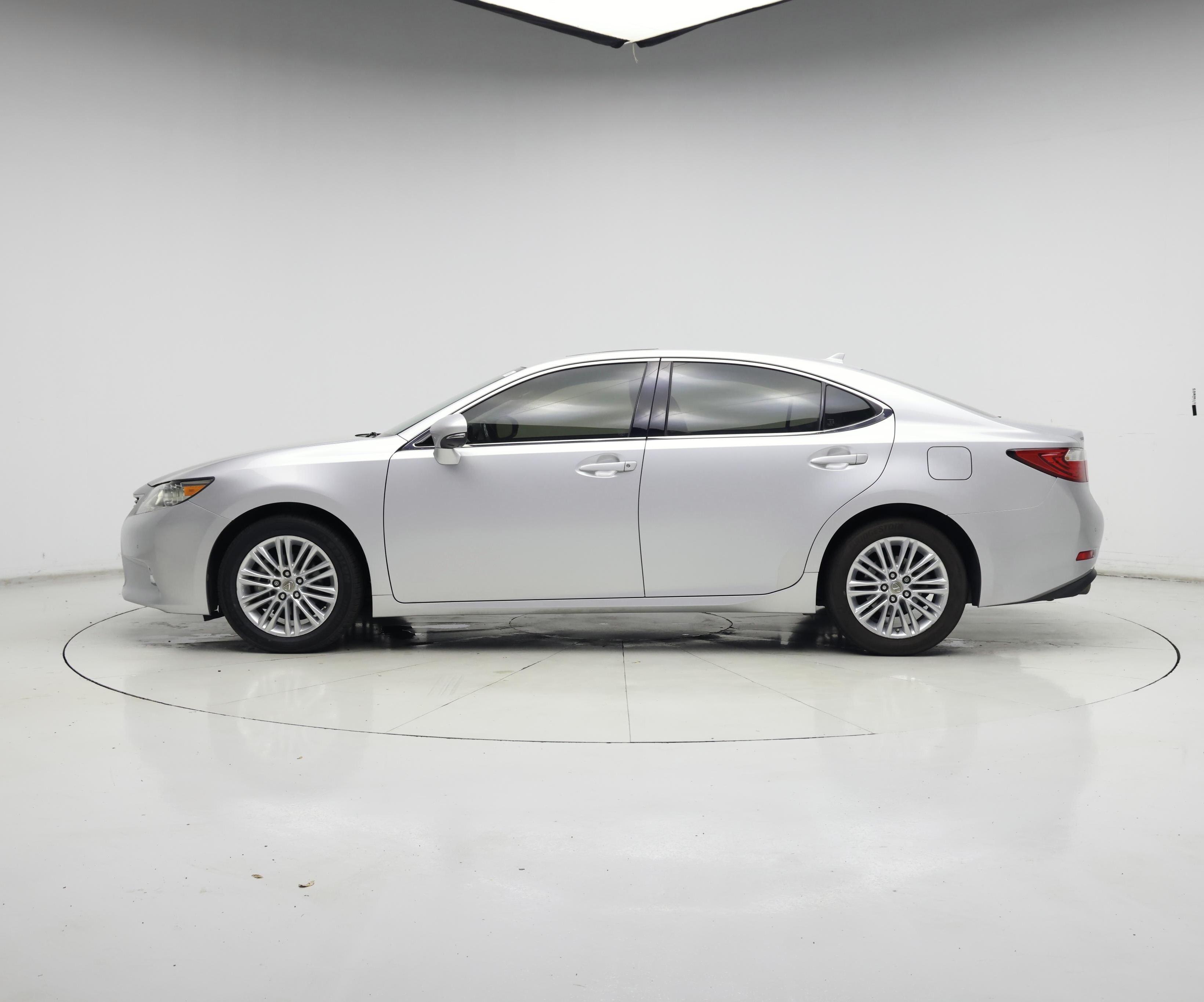 Thumbnail: 2014 Lexus ES - 3