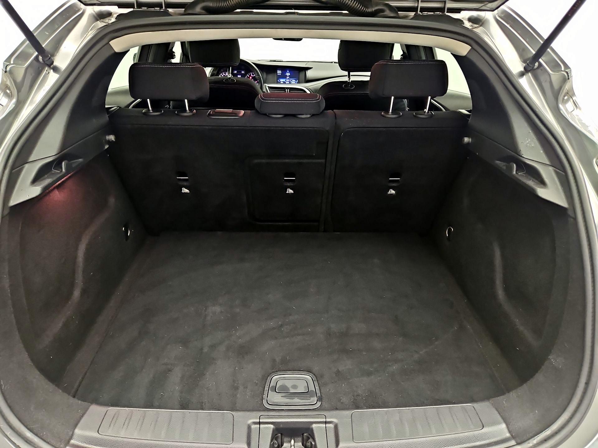 Thumbnail: 2018 INFINITI QX30 - 20