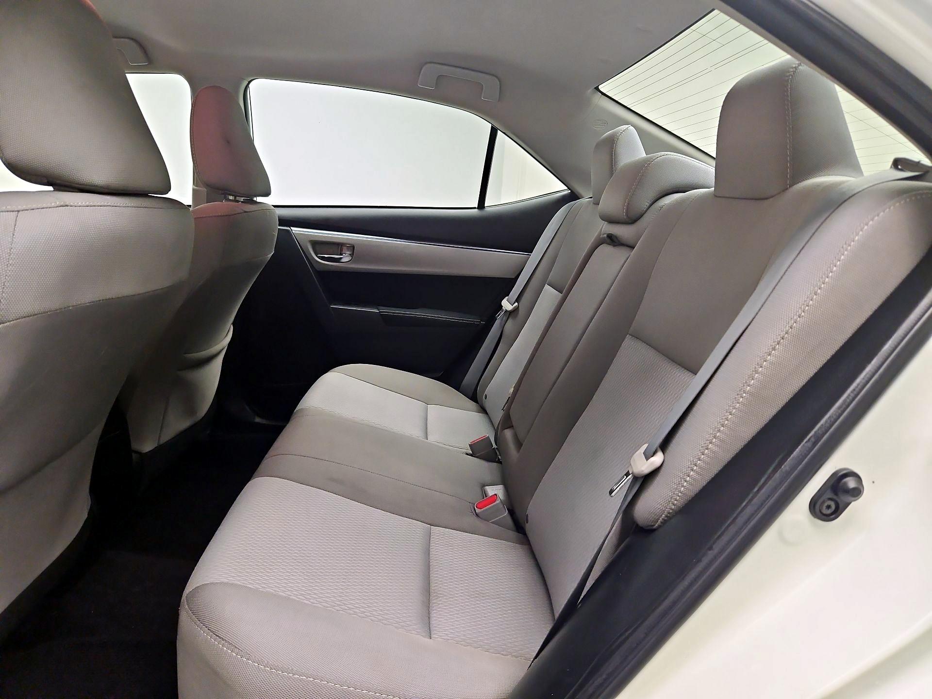 Thumbnail: 2015 Toyota Corolla - 19