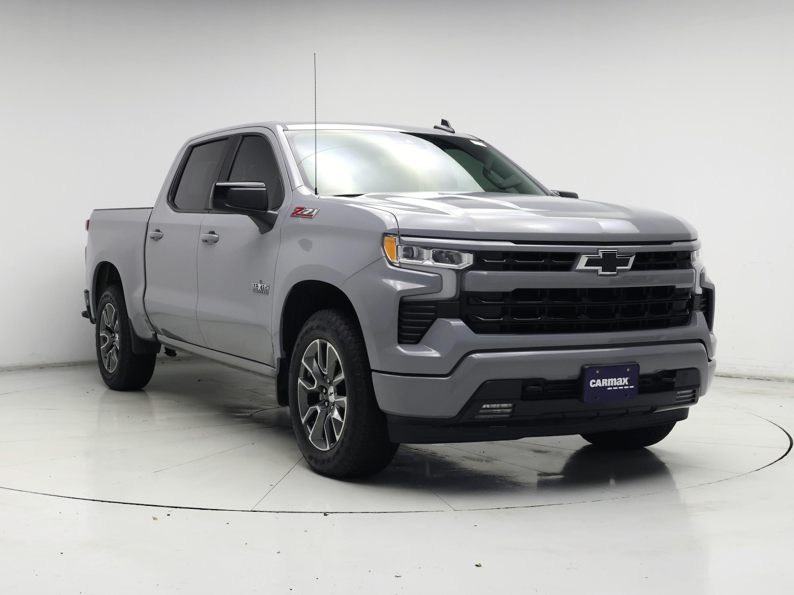 2025 Chevrolet Silverado 1500 - Image 2