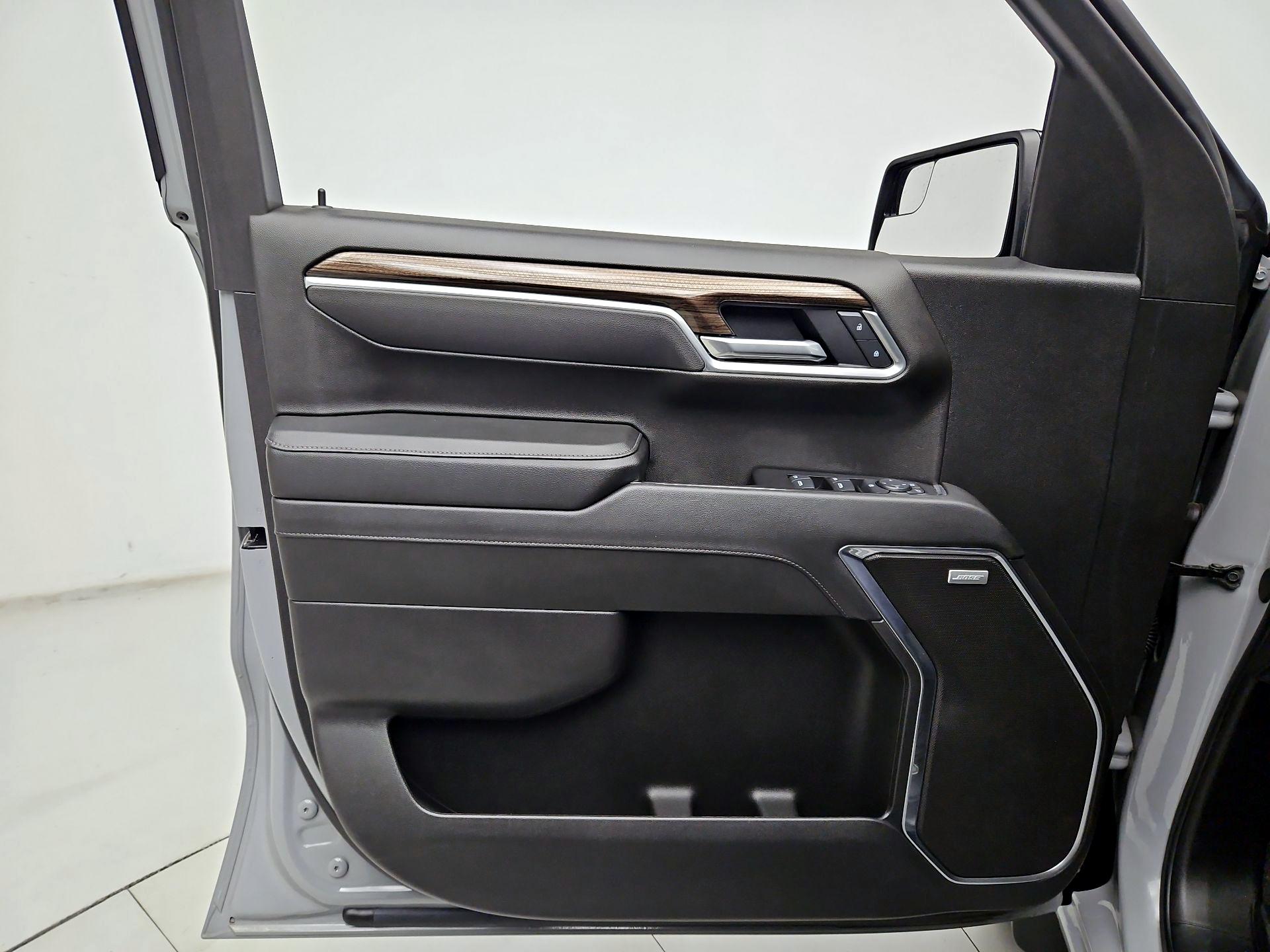 Thumbnail: 2025 Chevrolet Silverado 1500 - 12