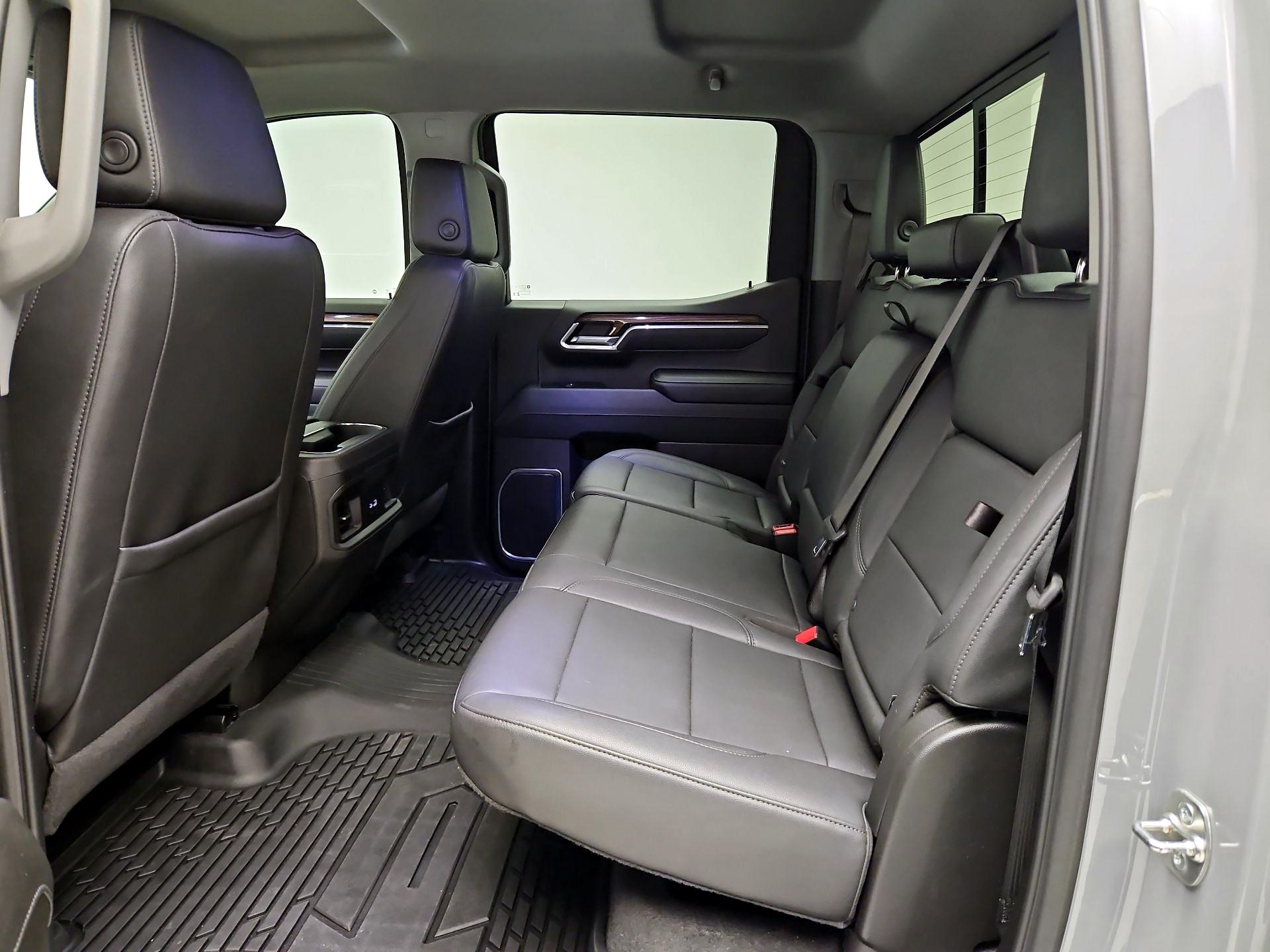 Thumbnail: 2025 Chevrolet Silverado 1500 - 18