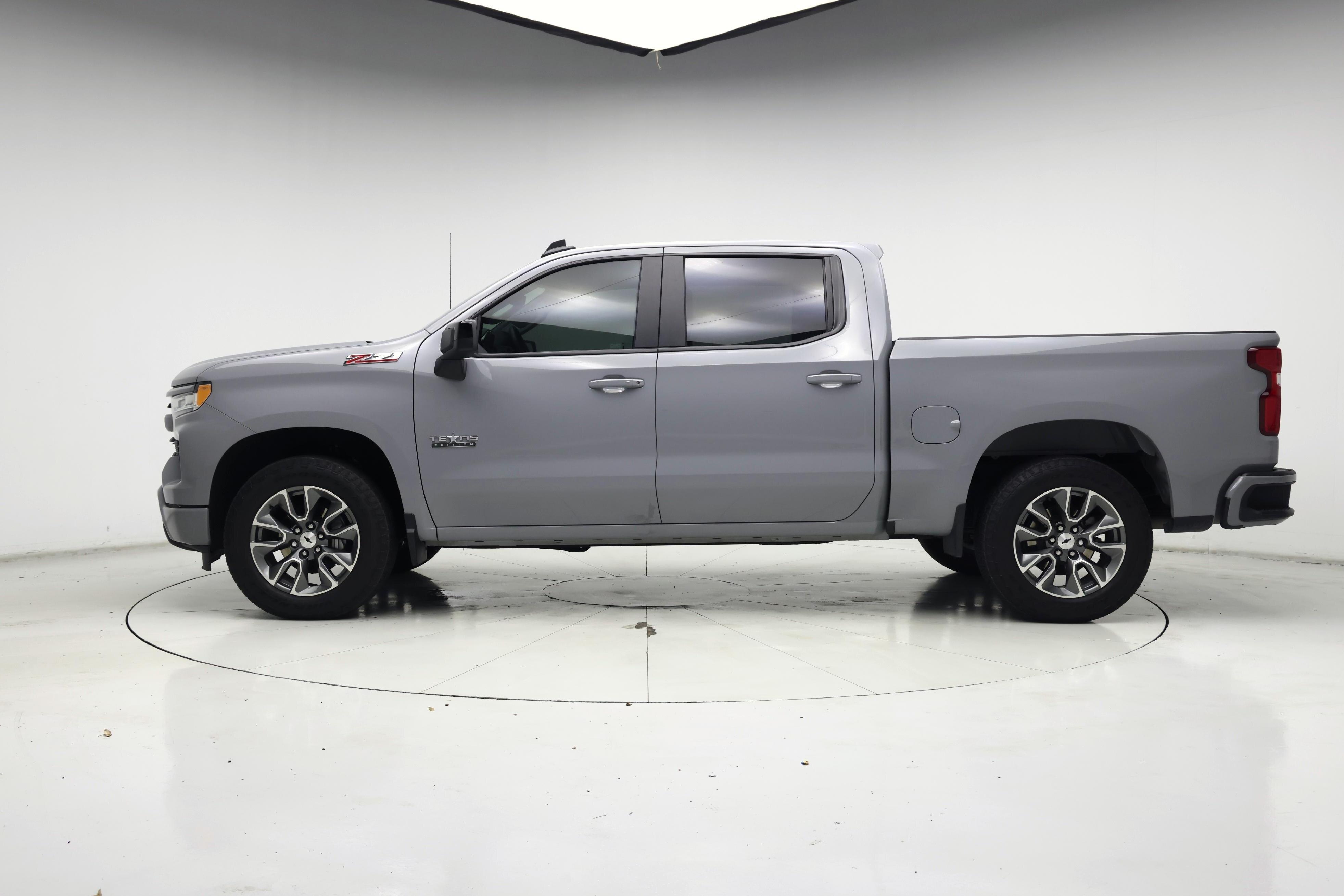 Thumbnail: 2025 Chevrolet Silverado 1500 - 3