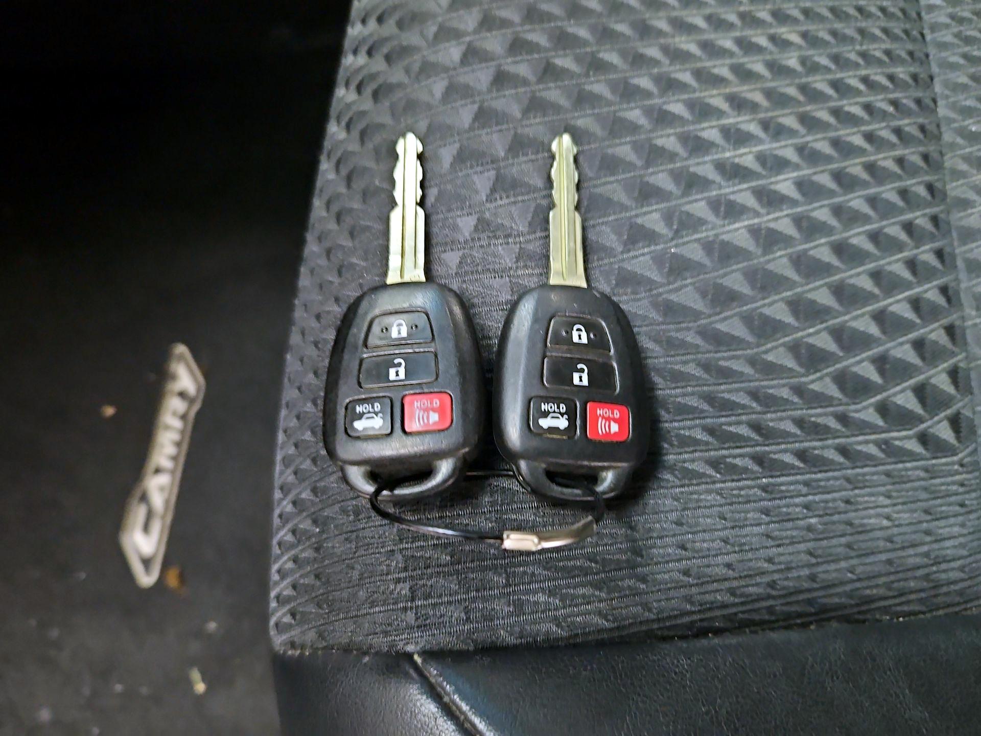 Thumbnail: 2014 Toyota Camry - 20