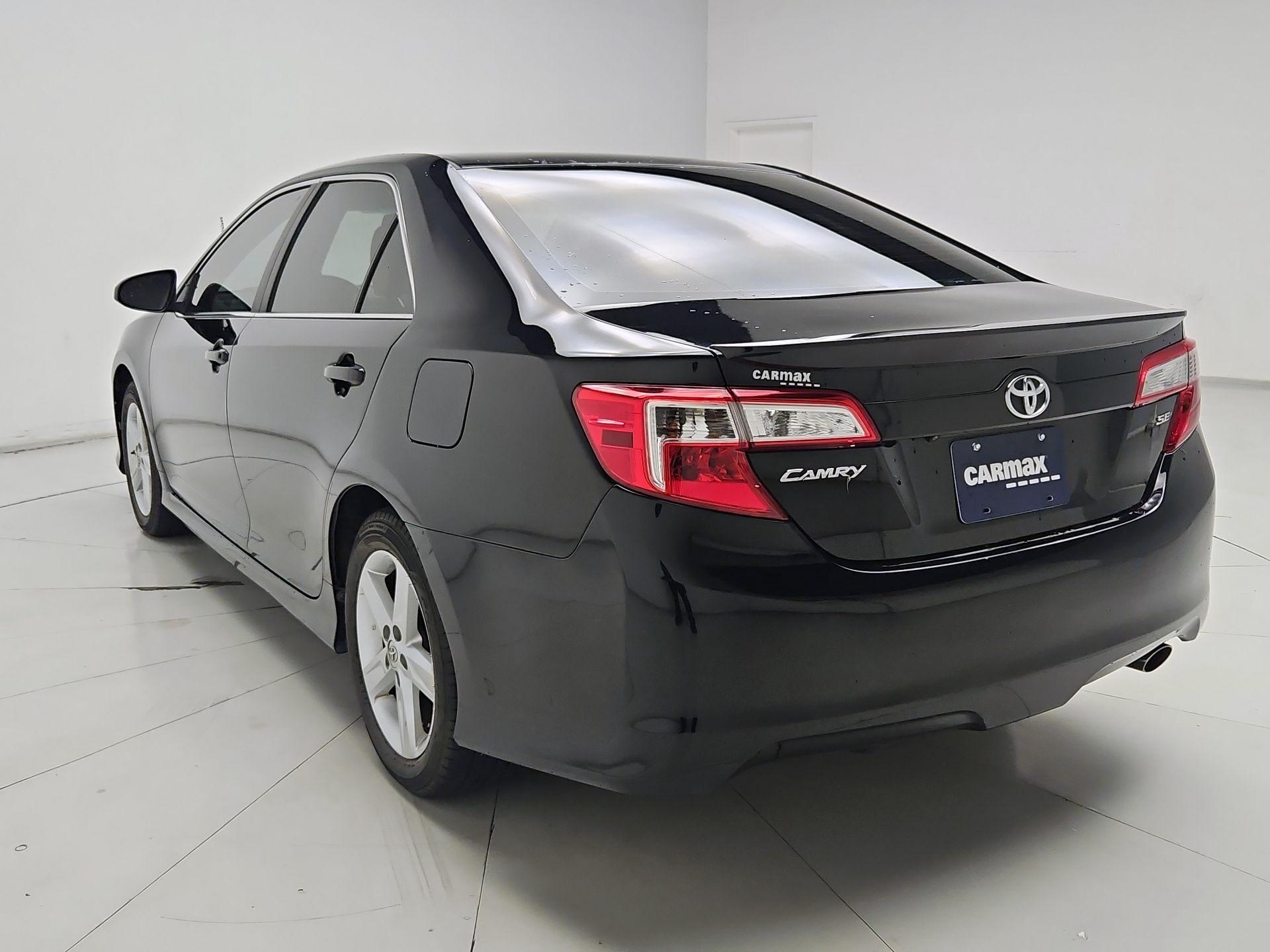 Thumbnail: 2014 Toyota Camry - 7