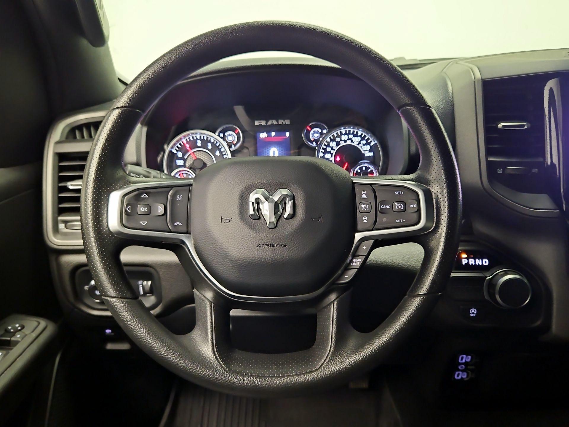 Thumbnail: 2025 RAM 1500 - 10