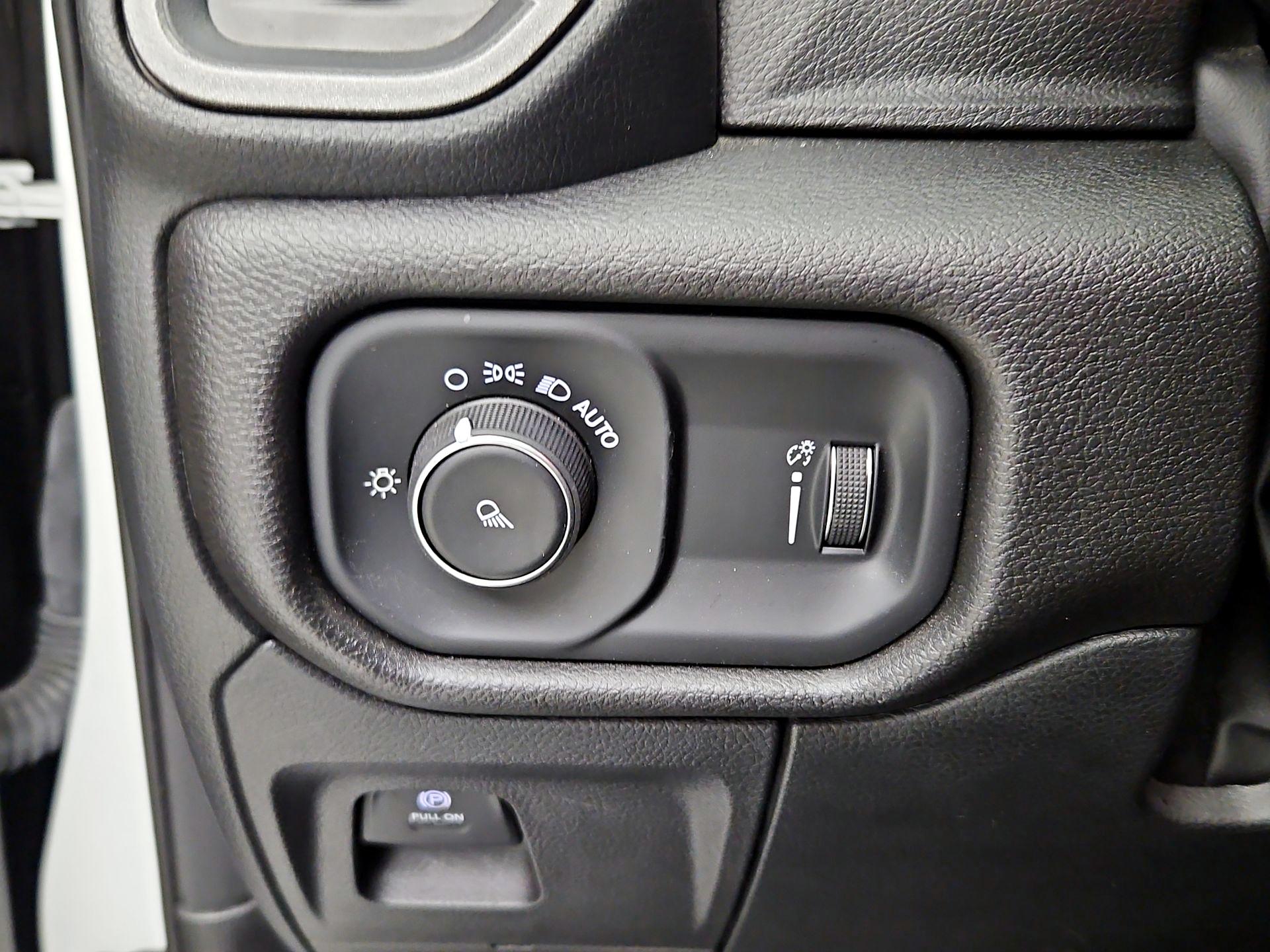 Thumbnail: 2025 RAM 1500 - 13