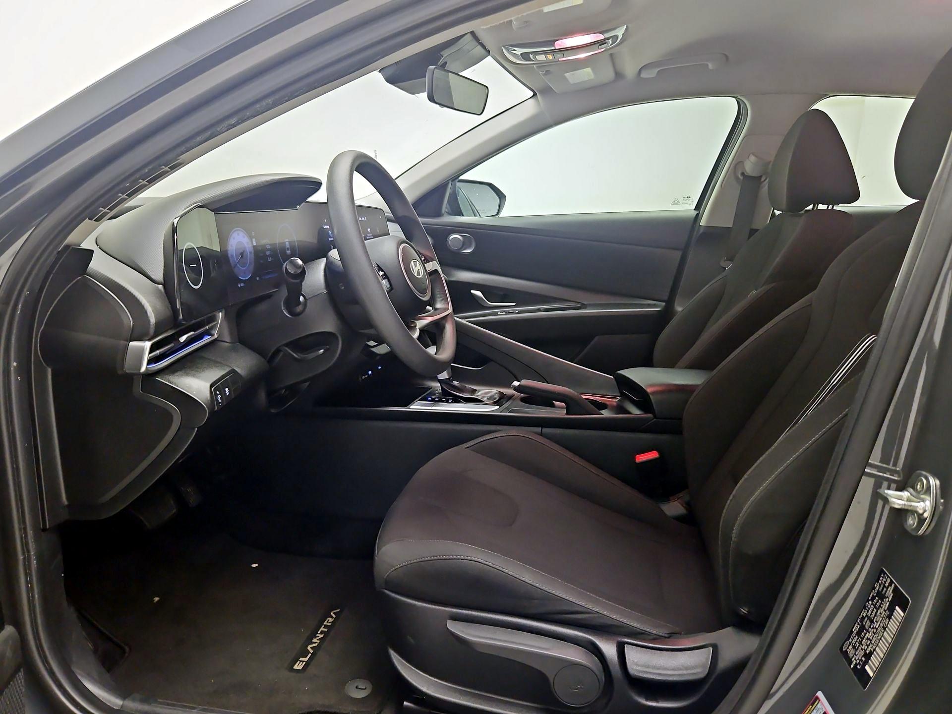 Thumbnail: 2024 Hyundai Elantra - 11