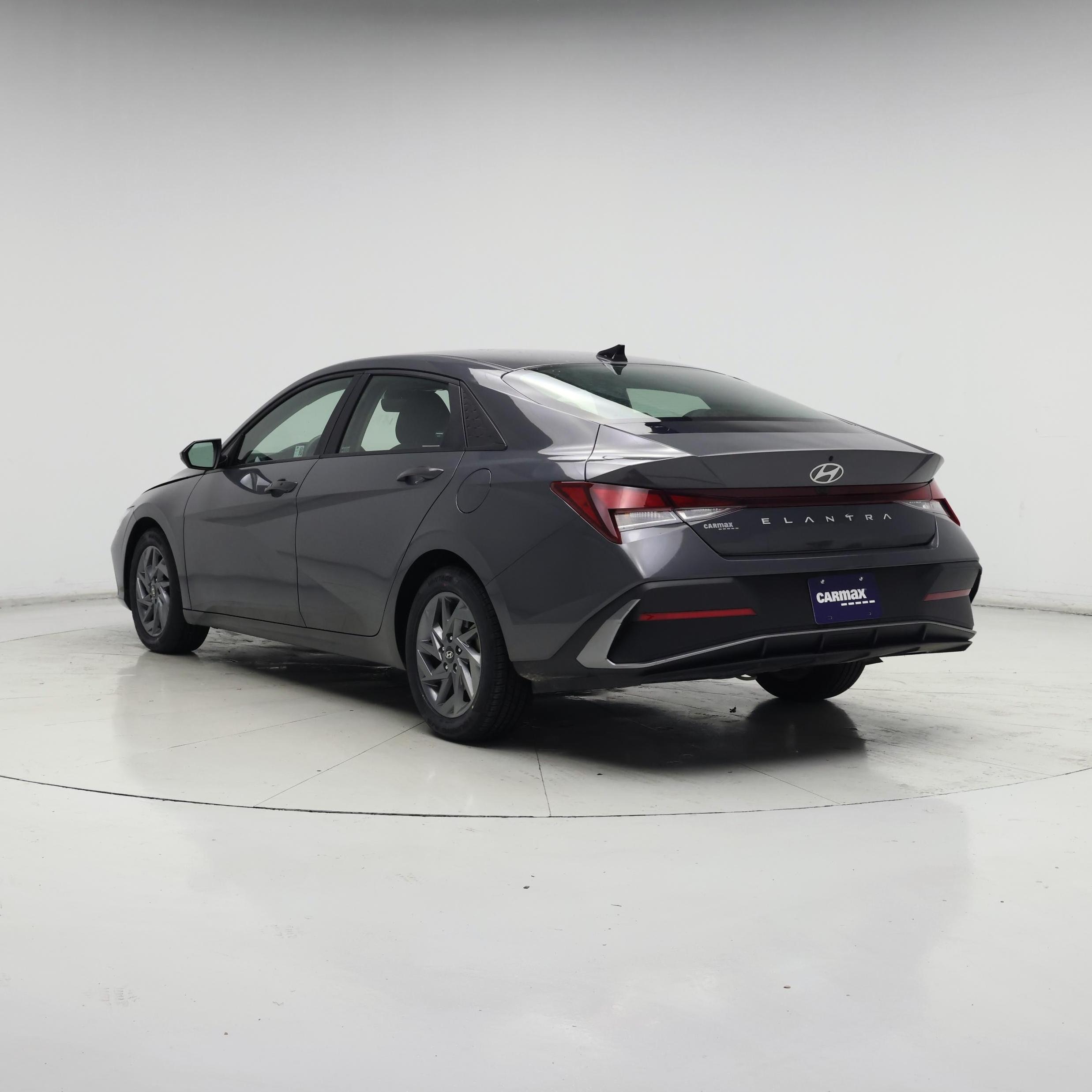 Thumbnail: 2024 Hyundai Elantra - 2