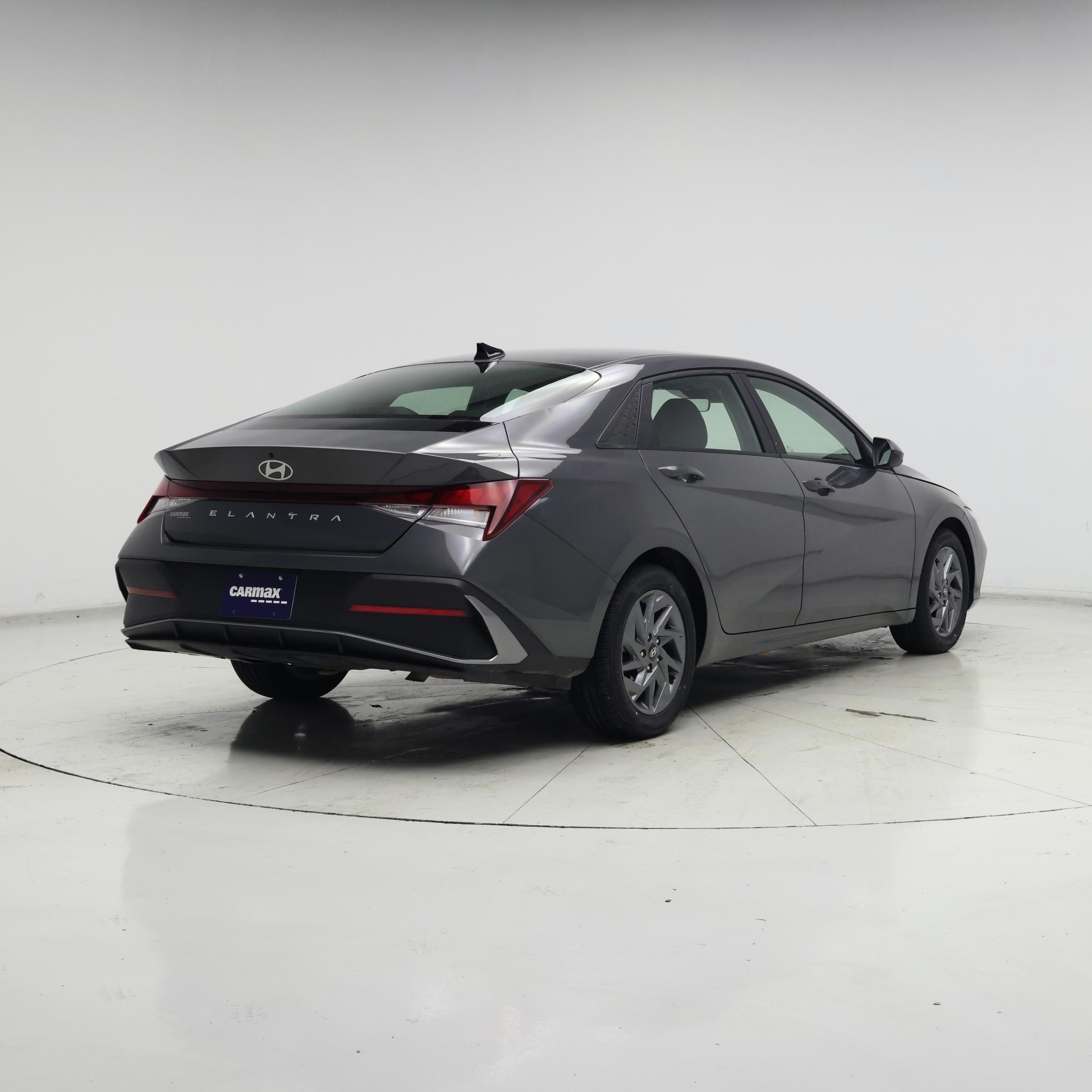 Thumbnail: 2024 Hyundai Elantra - 8