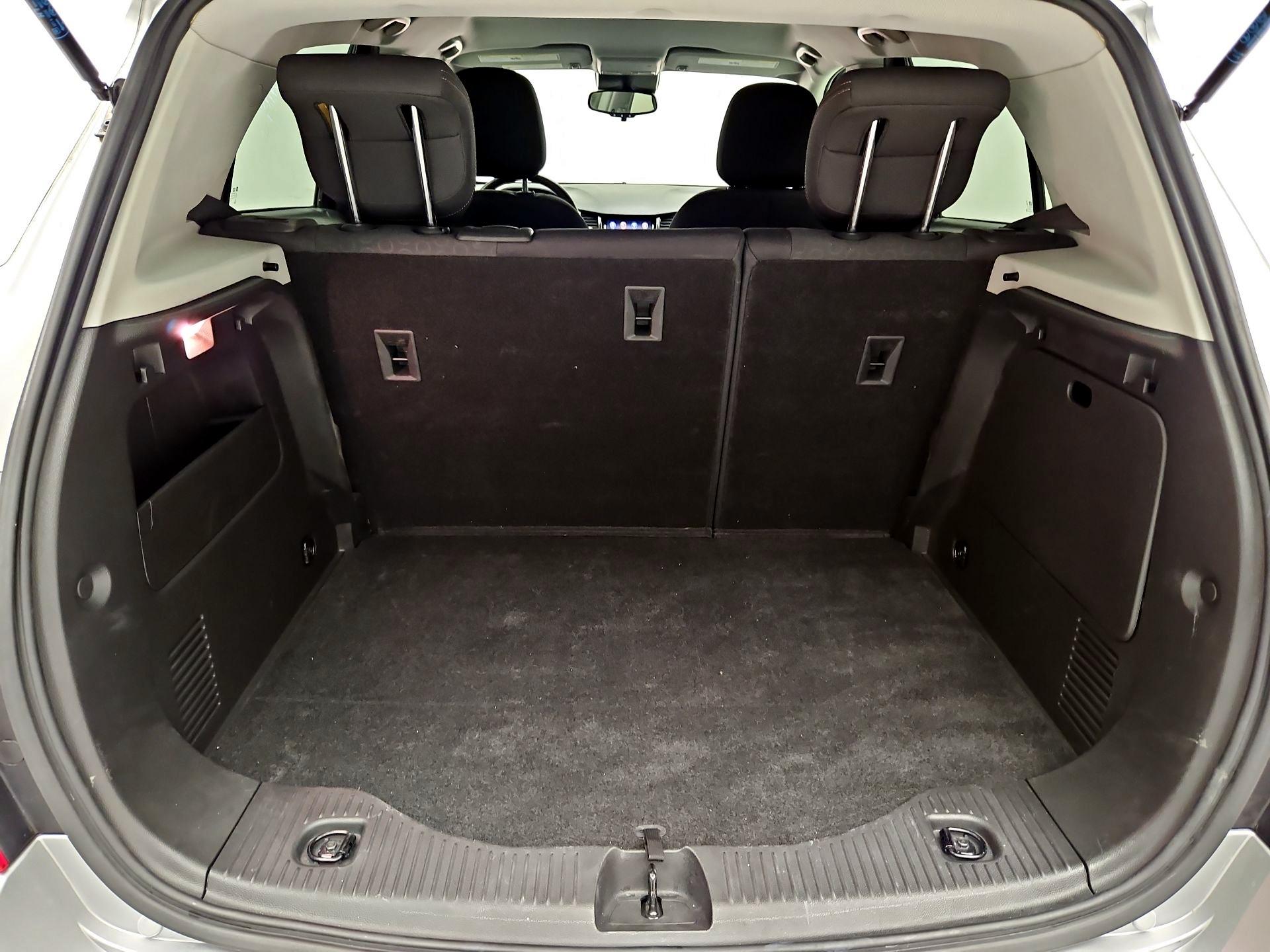 Thumbnail: 2022 Chevrolet Trax - 19