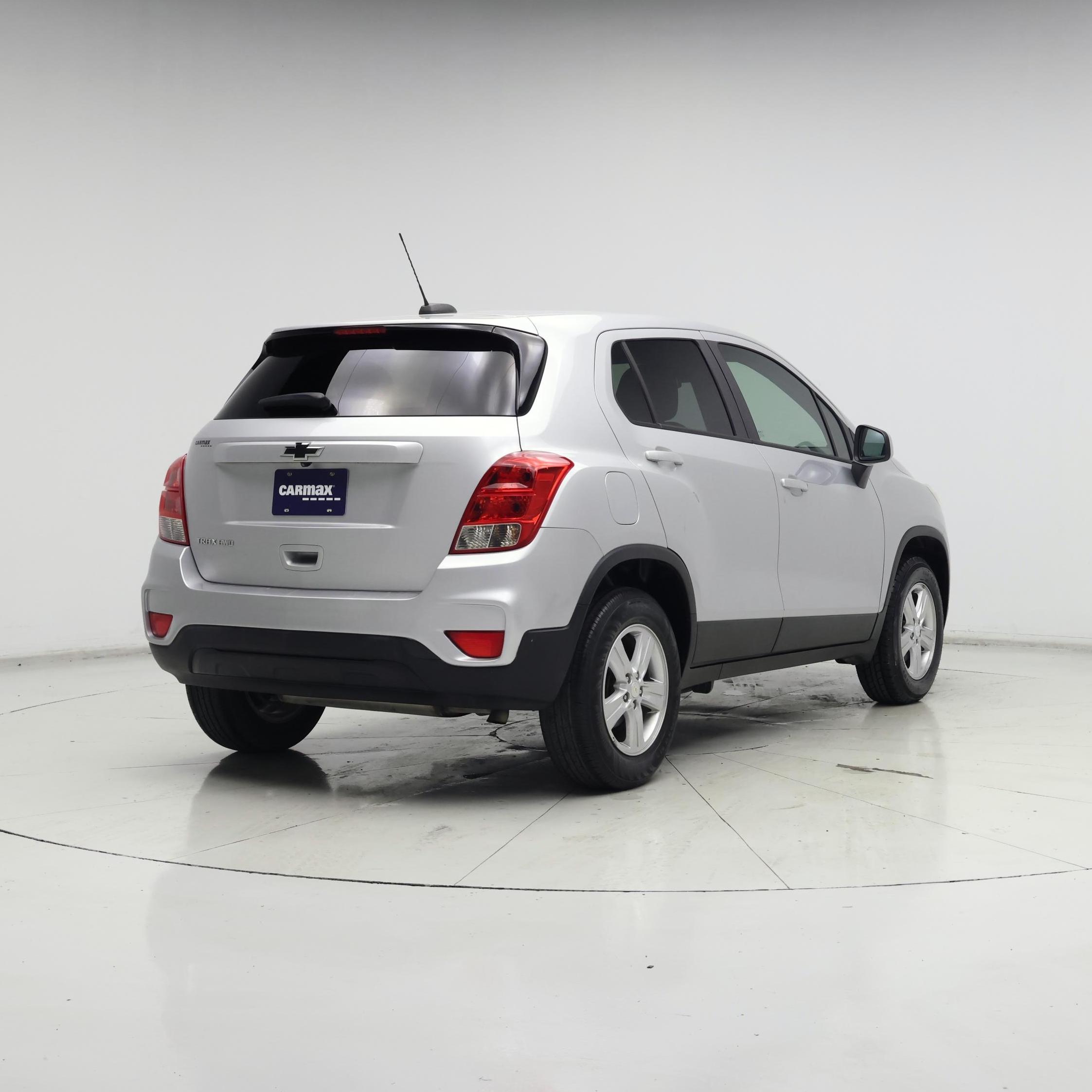 Thumbnail: 2022 Chevrolet Trax - 8