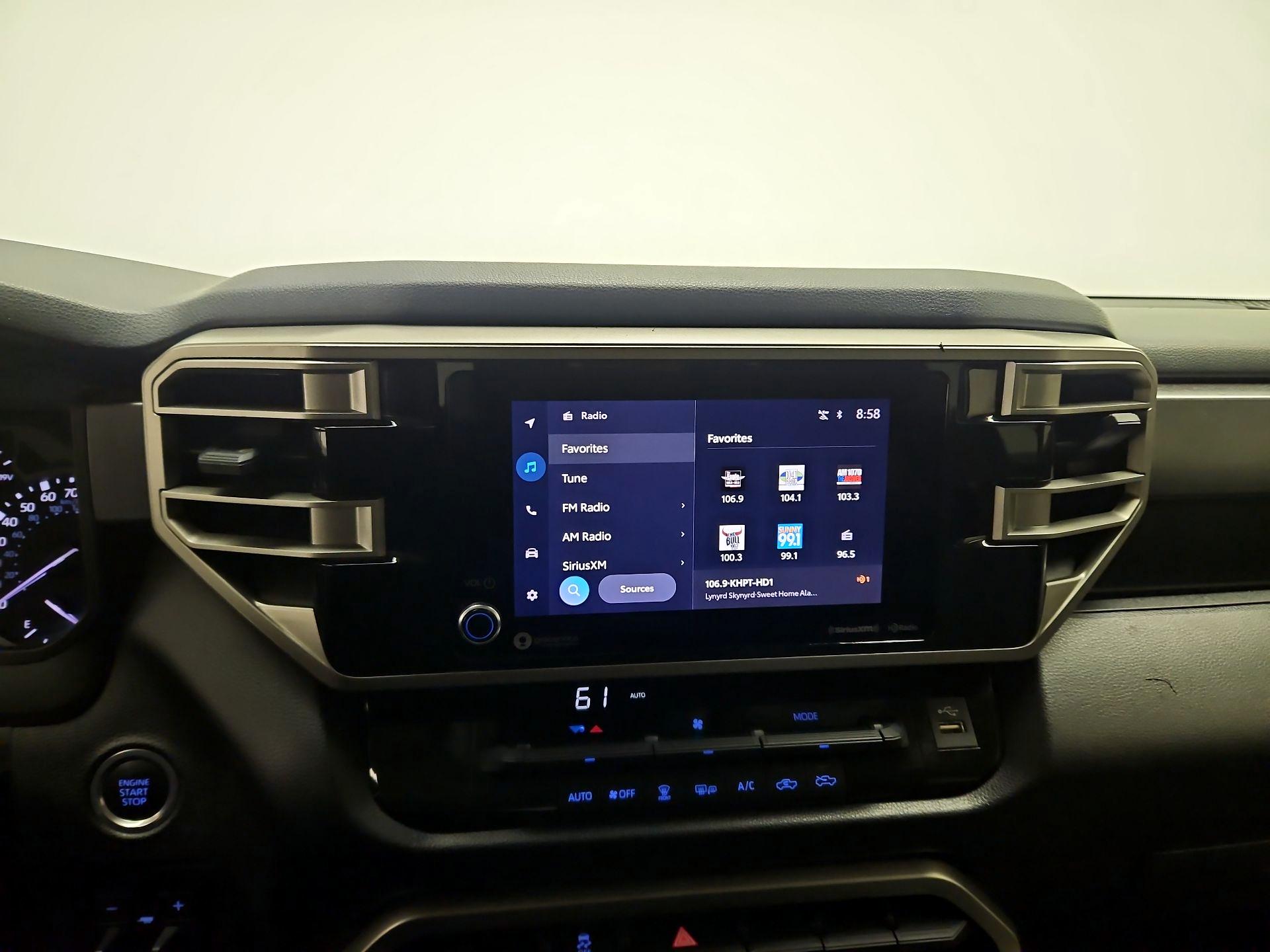 Thumbnail: 2023 Toyota Tundra - 14