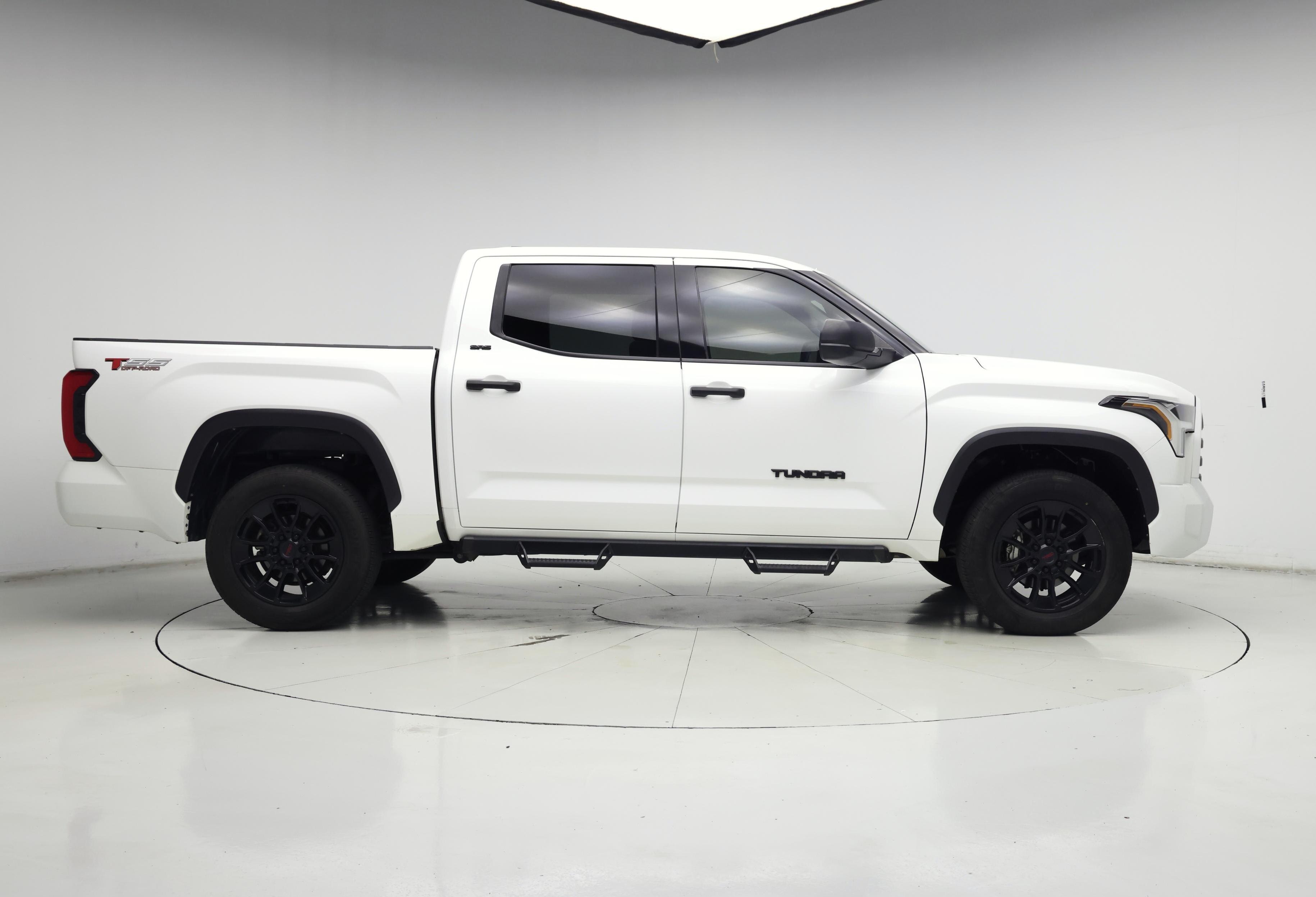 Thumbnail: 2023 Toyota Tundra - 7