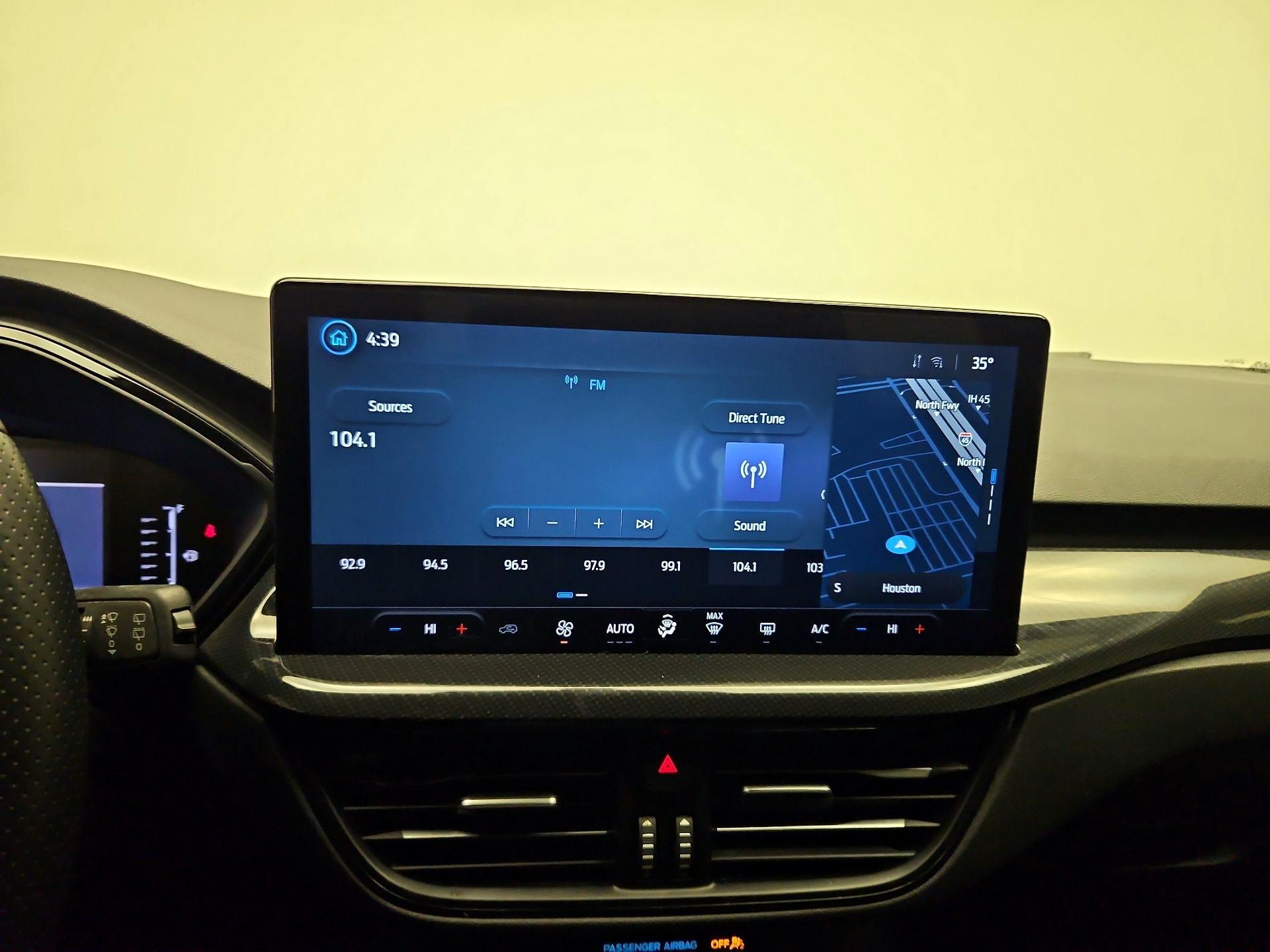 Thumbnail: 2023 Ford Escape - 15