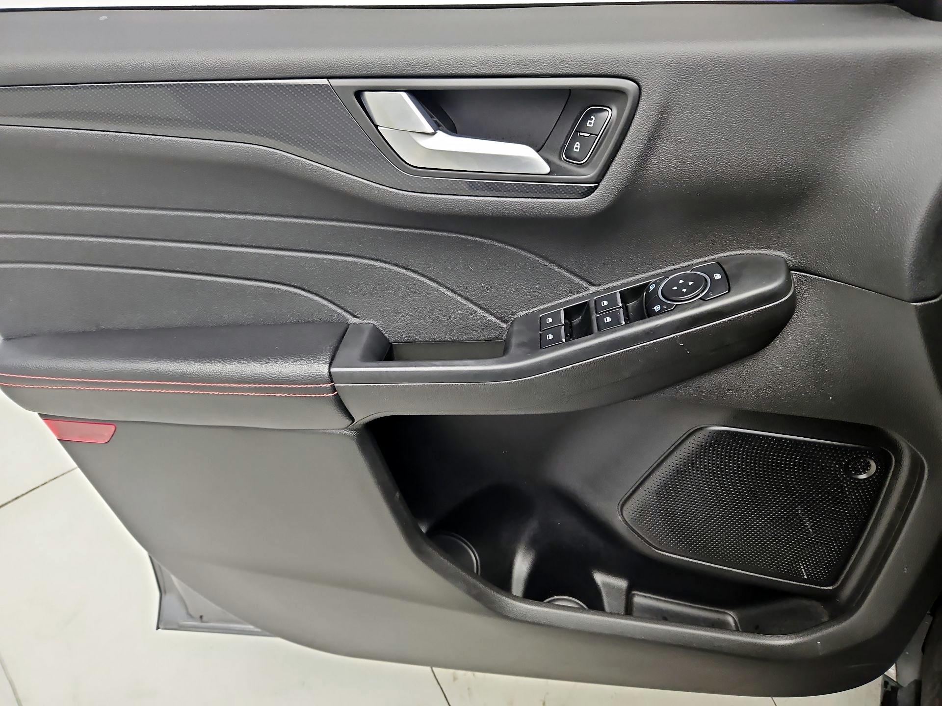 Thumbnail: 2023 Ford Escape - 12