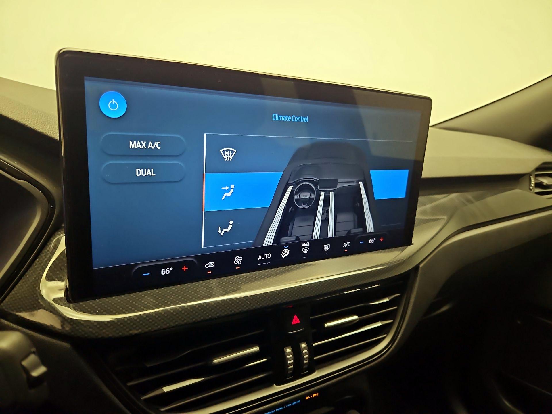 Thumbnail: 2023 Ford Escape - 17