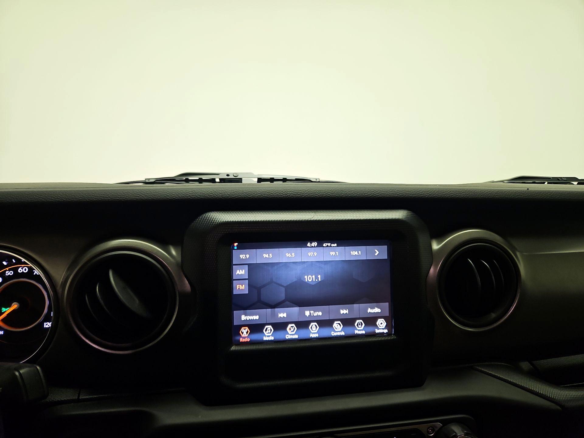 Thumbnail: 2023 Jeep Gladiator - 14