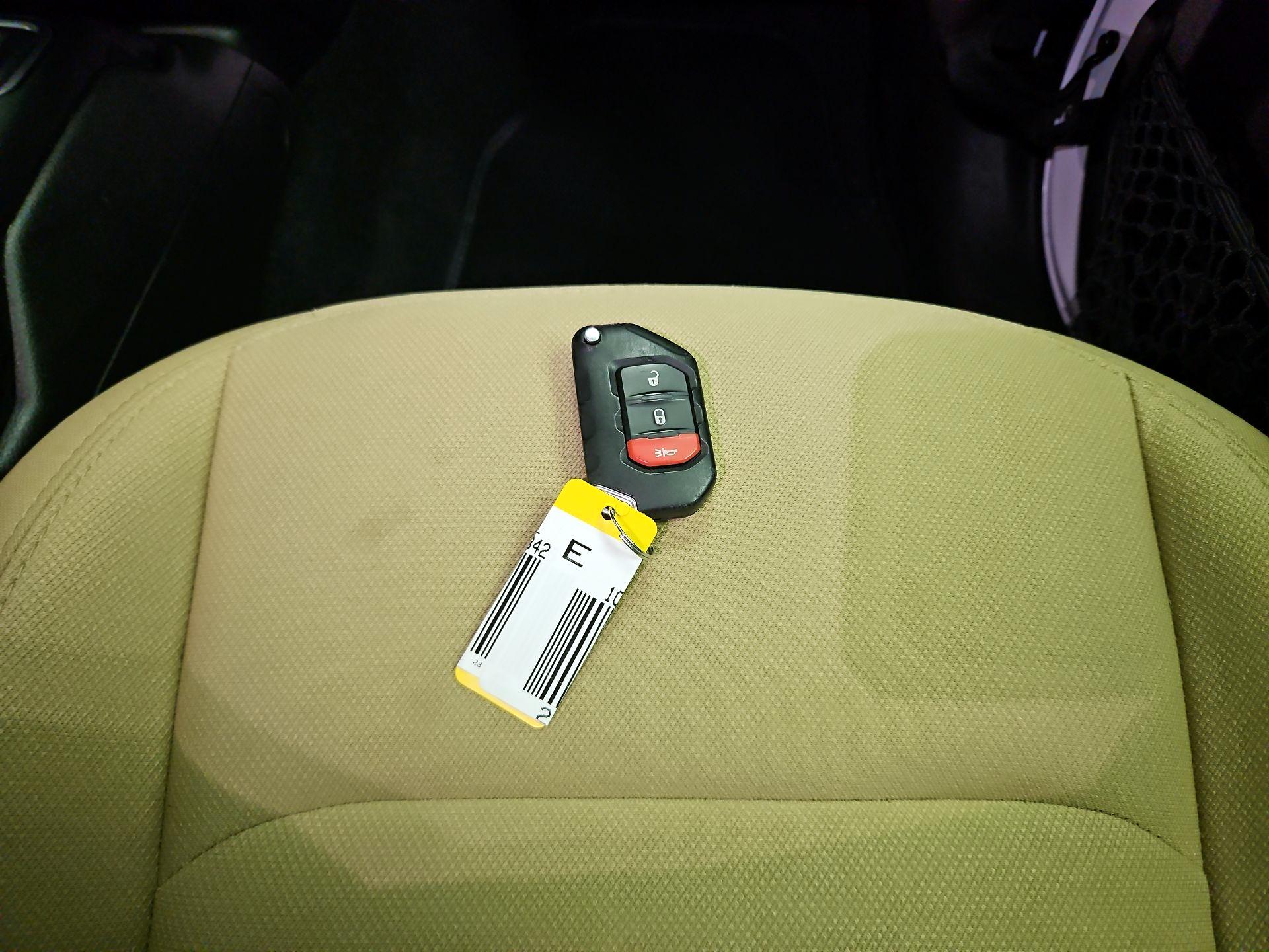 Thumbnail: 2023 Jeep Gladiator - 20