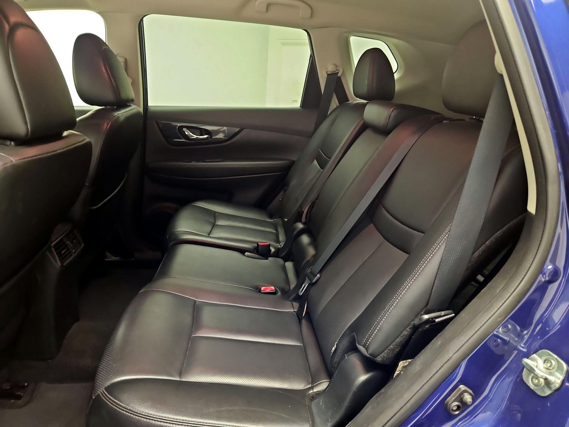 Thumbnail: 2018 Nissan Rogue - 20