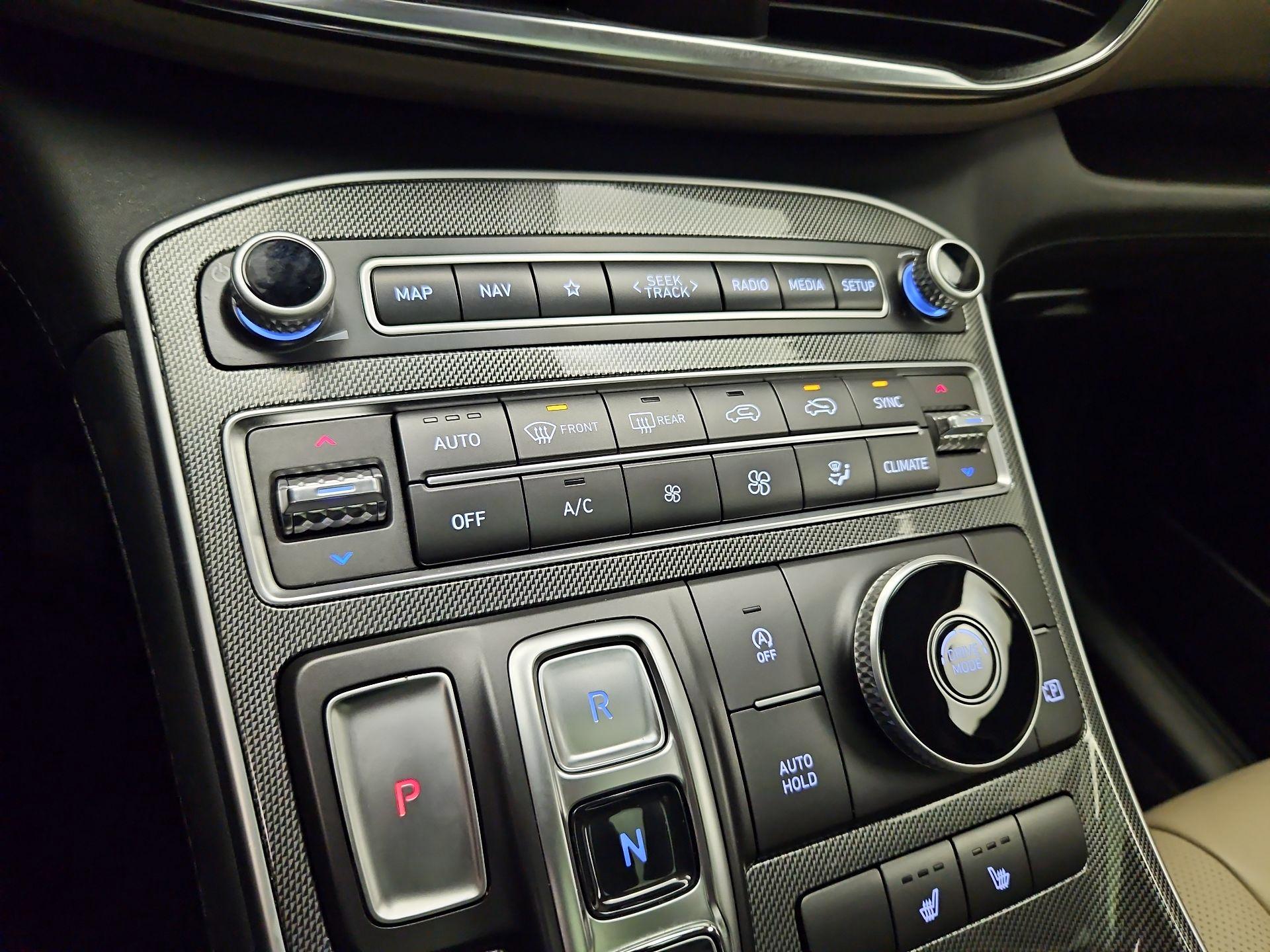 Thumbnail: 2023 Hyundai Santa Fe - 17