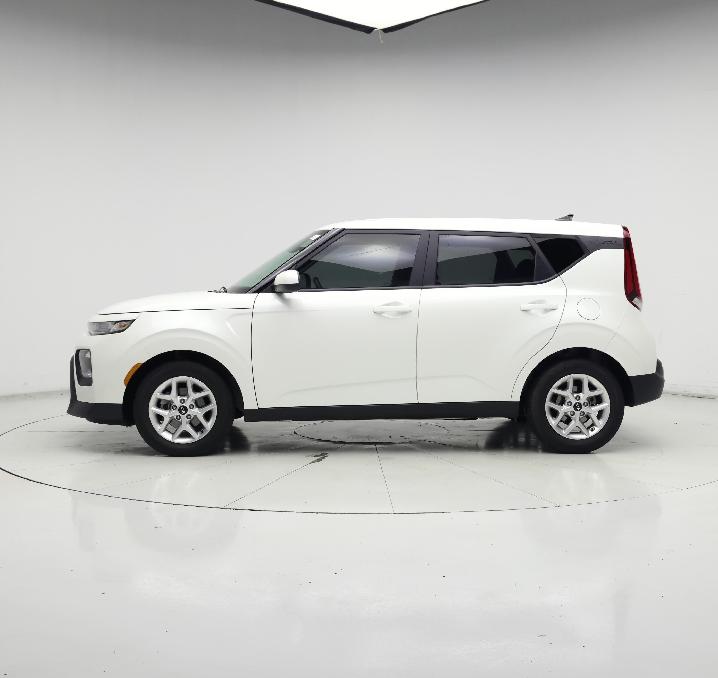 Thumbnail: 2021 Kia Soul - 3