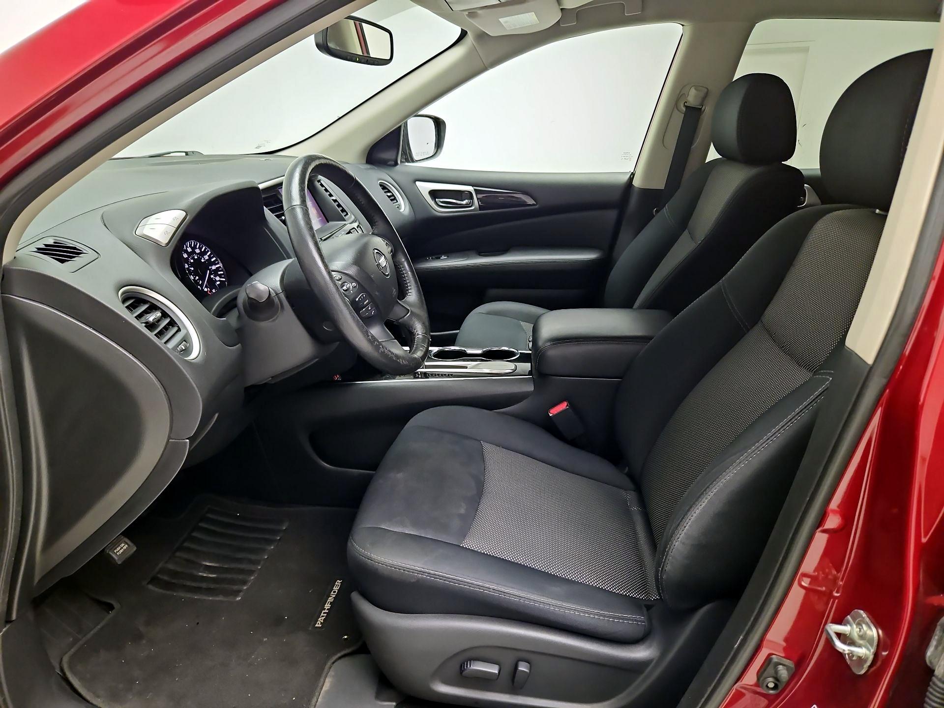 Thumbnail: 2018 Nissan Pathfinder - 11